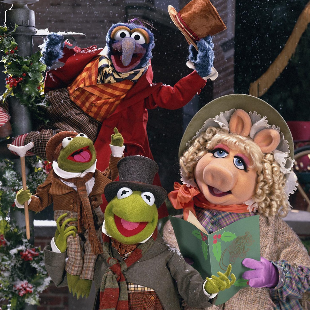 The Rooftop - 🎄 CHRISTMAS ON THE ROOFTOP - THE MUPPET CHRISTMAS CAROL ...