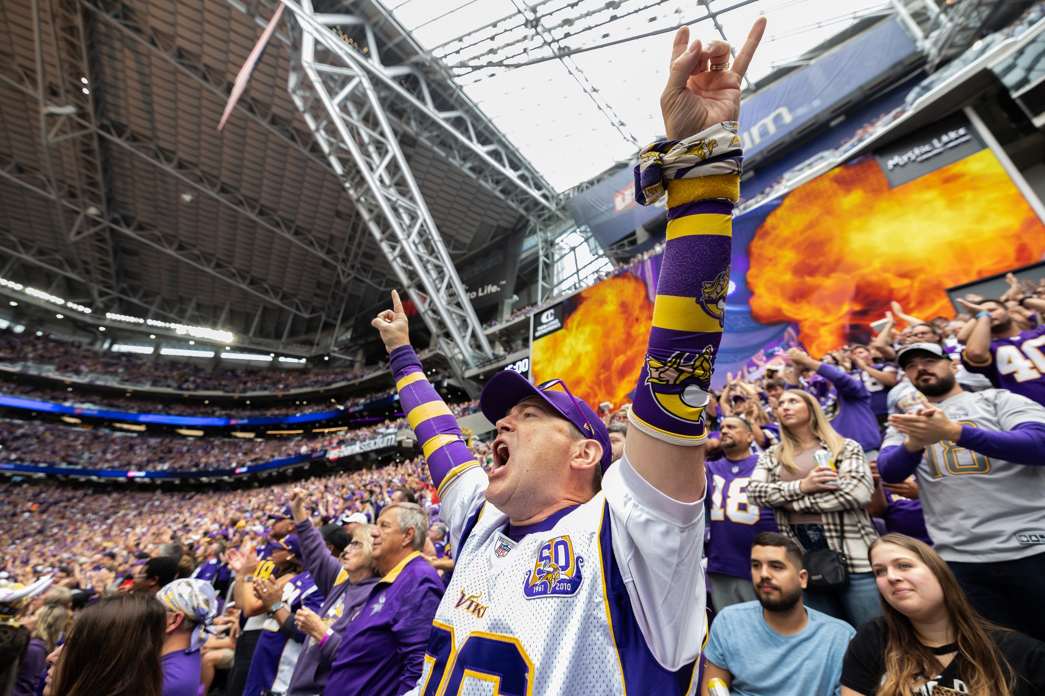 U.S. - Single game tickets are on sale now for the 2025-26 Vikings ...