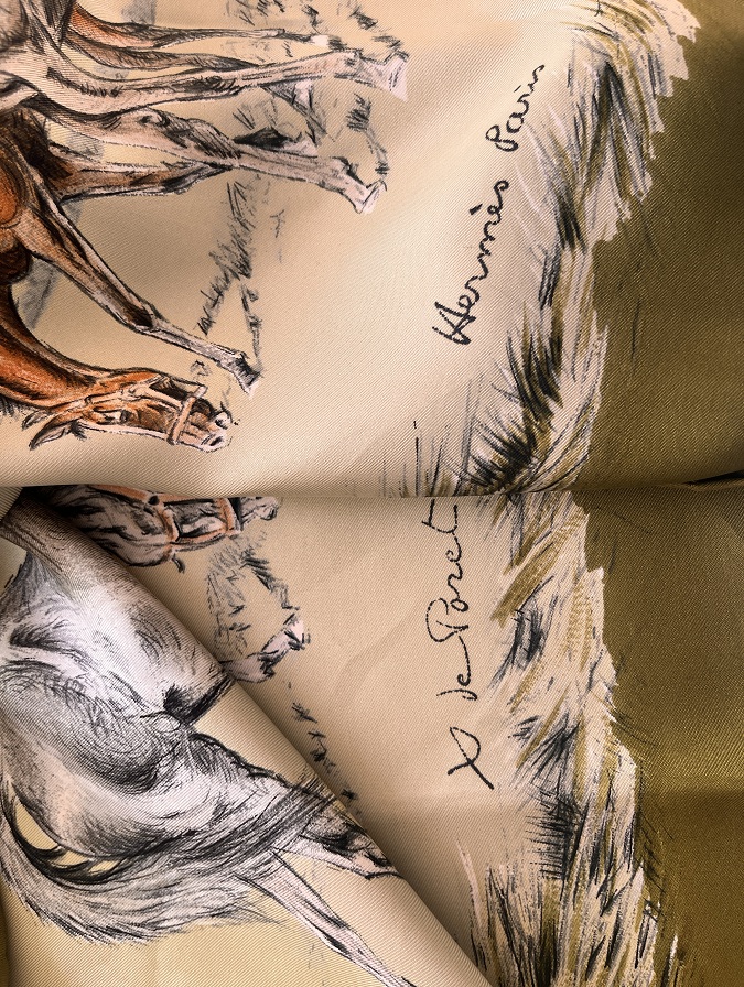 Foulard Hermès Les Poulains Par Xavier De Poret, En Soie, Motif Imprimé Animal, Couleur Vert - Occasion, écharpe Carrée De Collection