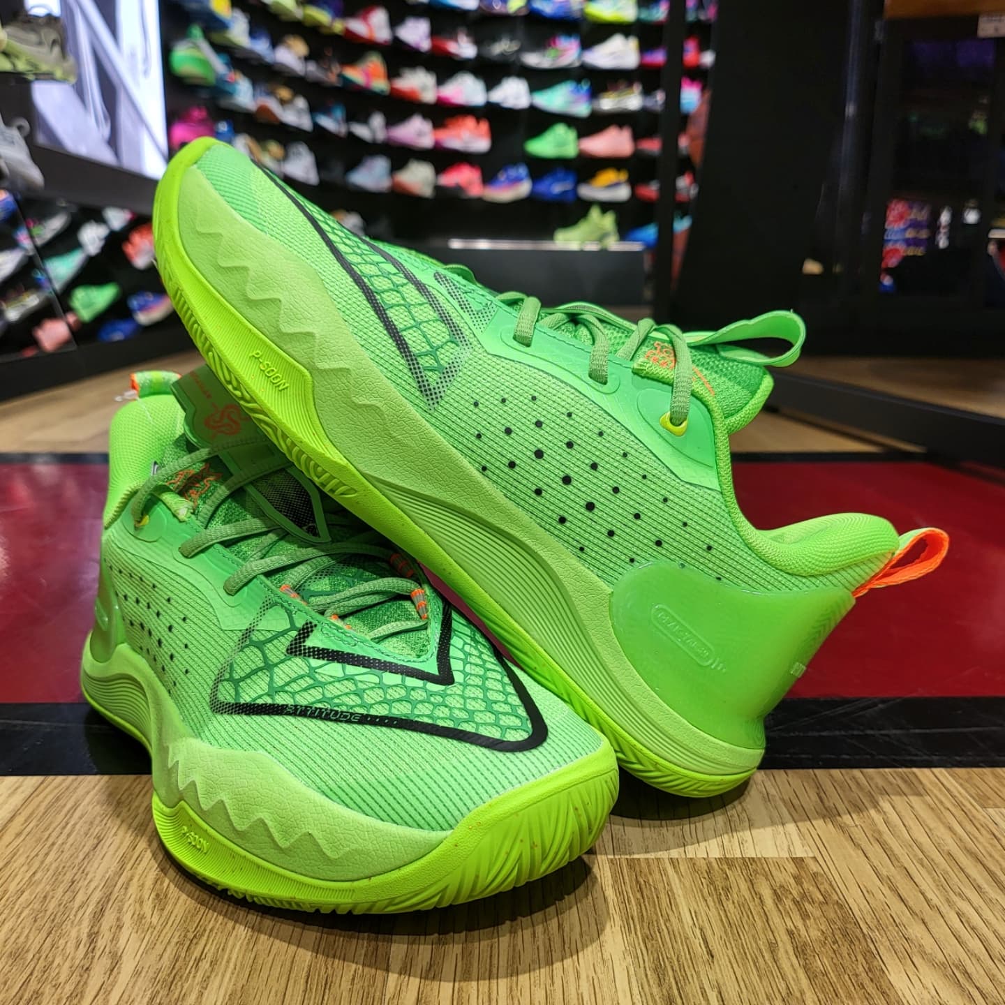 Peak Big Triangle 4.0 x Malik Monk 