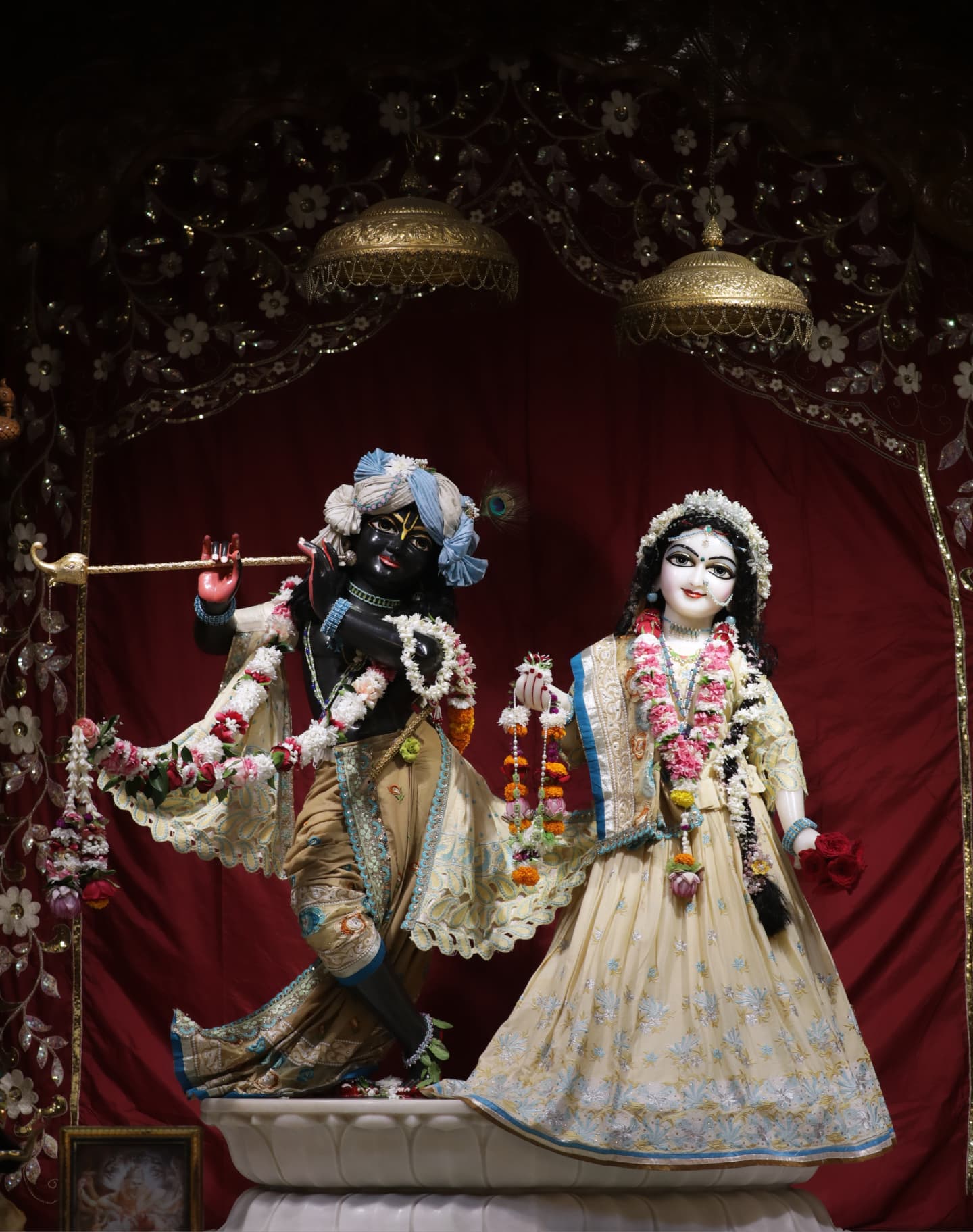 ISKCON... - ISKCON NOIDA - Sri Sri RadhaGovind Dev Temple.