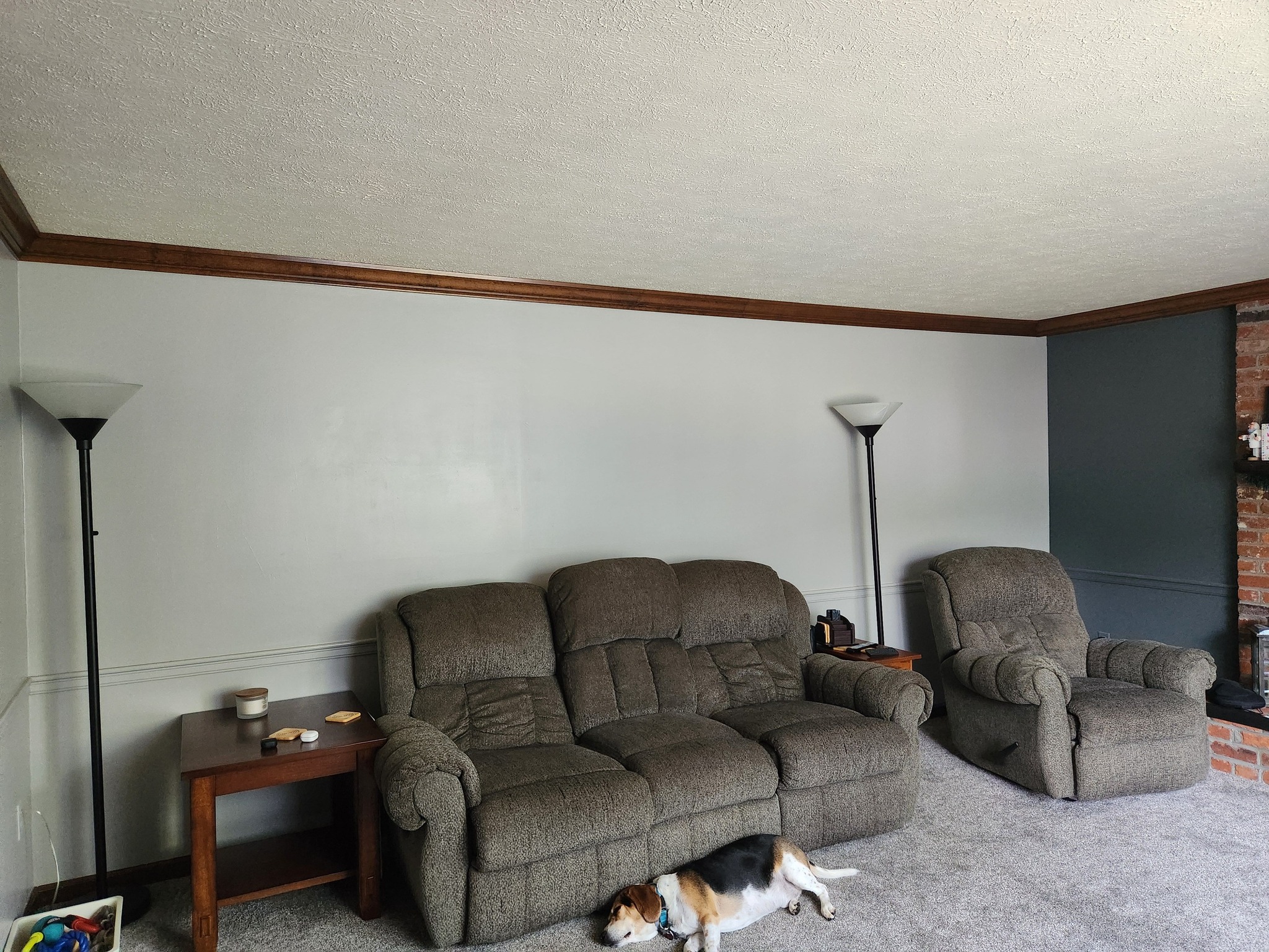 How to Decorate Gray Walls: Stunning Ideas to Transform Your Space