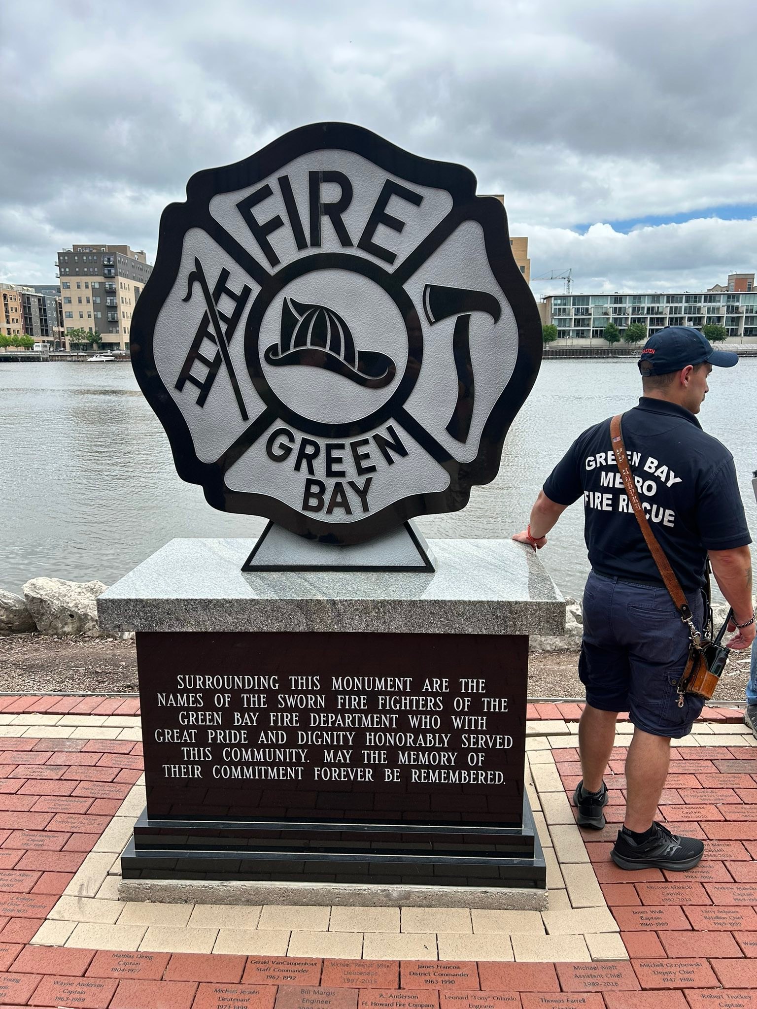 Green Bay Metro Fire... - Green Bay Metro Fire Fighters