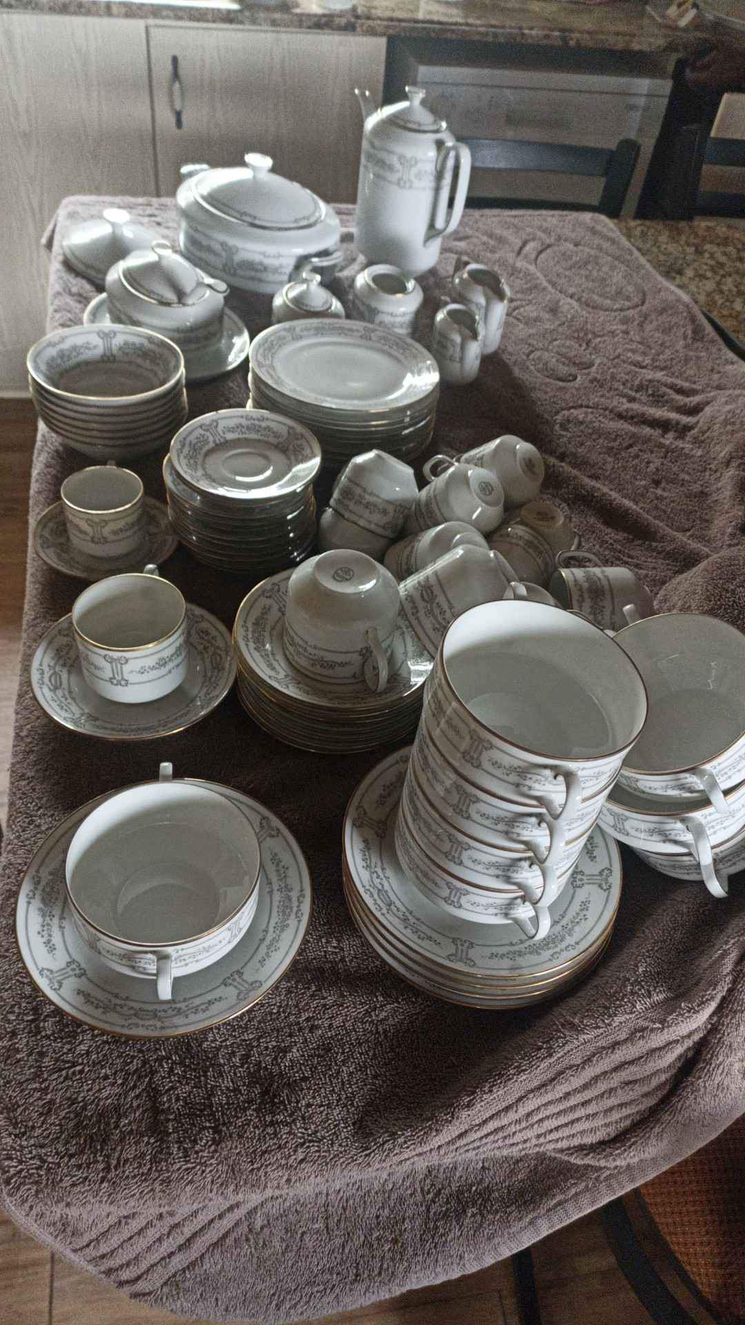 Hutschenreuther - Germany - 1814 , crockery , Antique - Dinnerware Sets - Mooi River, Kwazulu-Natal, South Africa | Facebook Marketplace