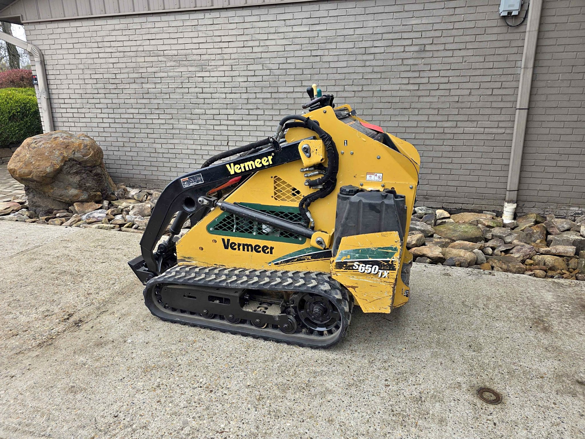 Vermeer 650TX track mini skid steer - Commercial Trucks - Fairfield ...