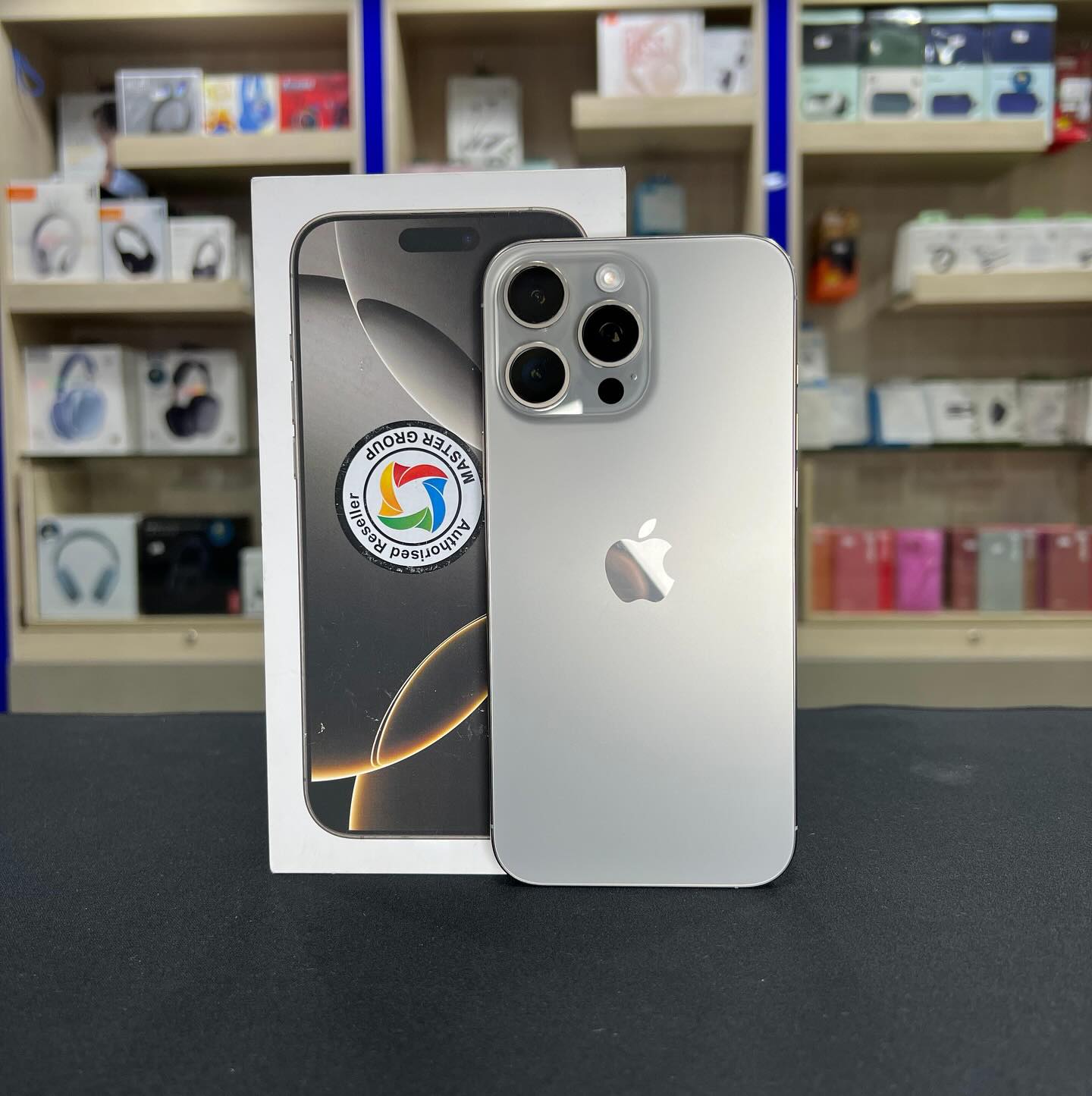Open Box iPhone 16 Pro Max 256GB Natural Titanium like new! - 0 