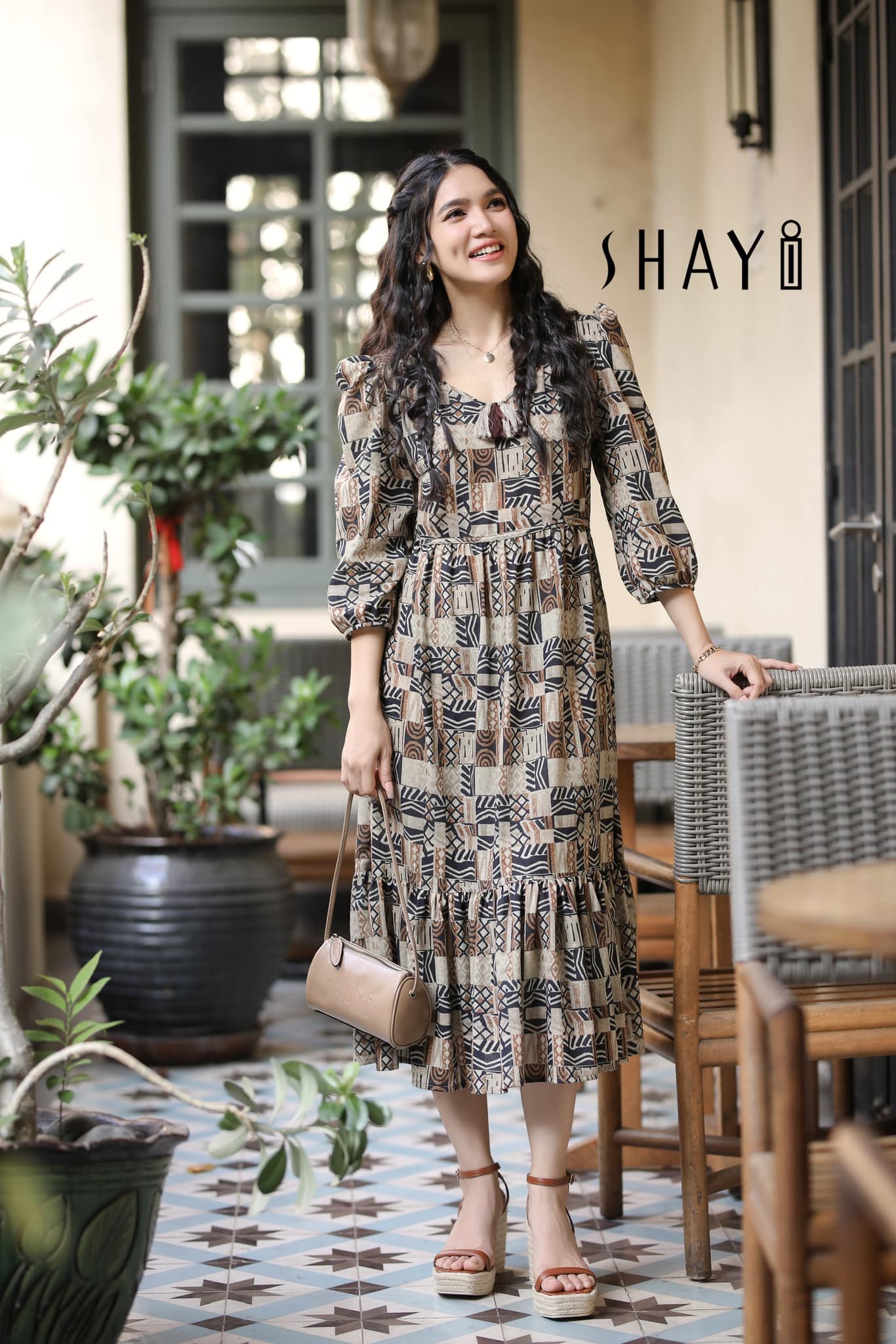 SHAYi - ဂါဝန် တို -179,800 ကျပ် အိတ် - 88,000 ကျပ် စောင့်စရာမလိုပဲ ...