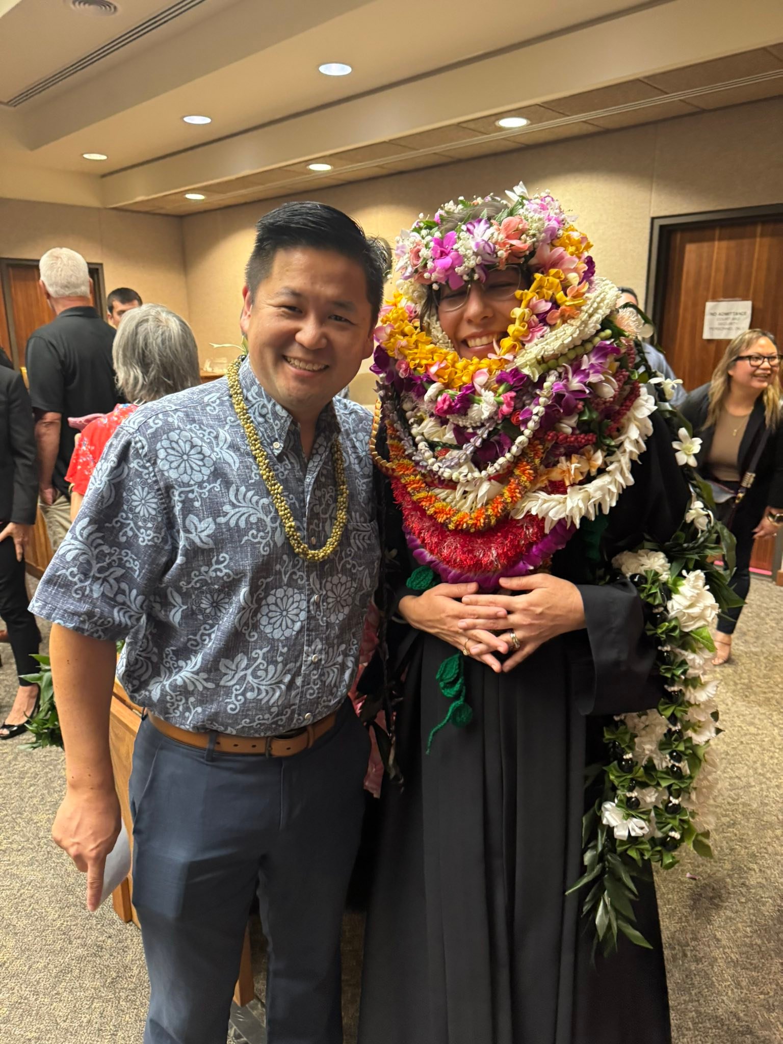 Congratulations to newly sworn-in... - Sen. Troy Hashimoto | Facebook