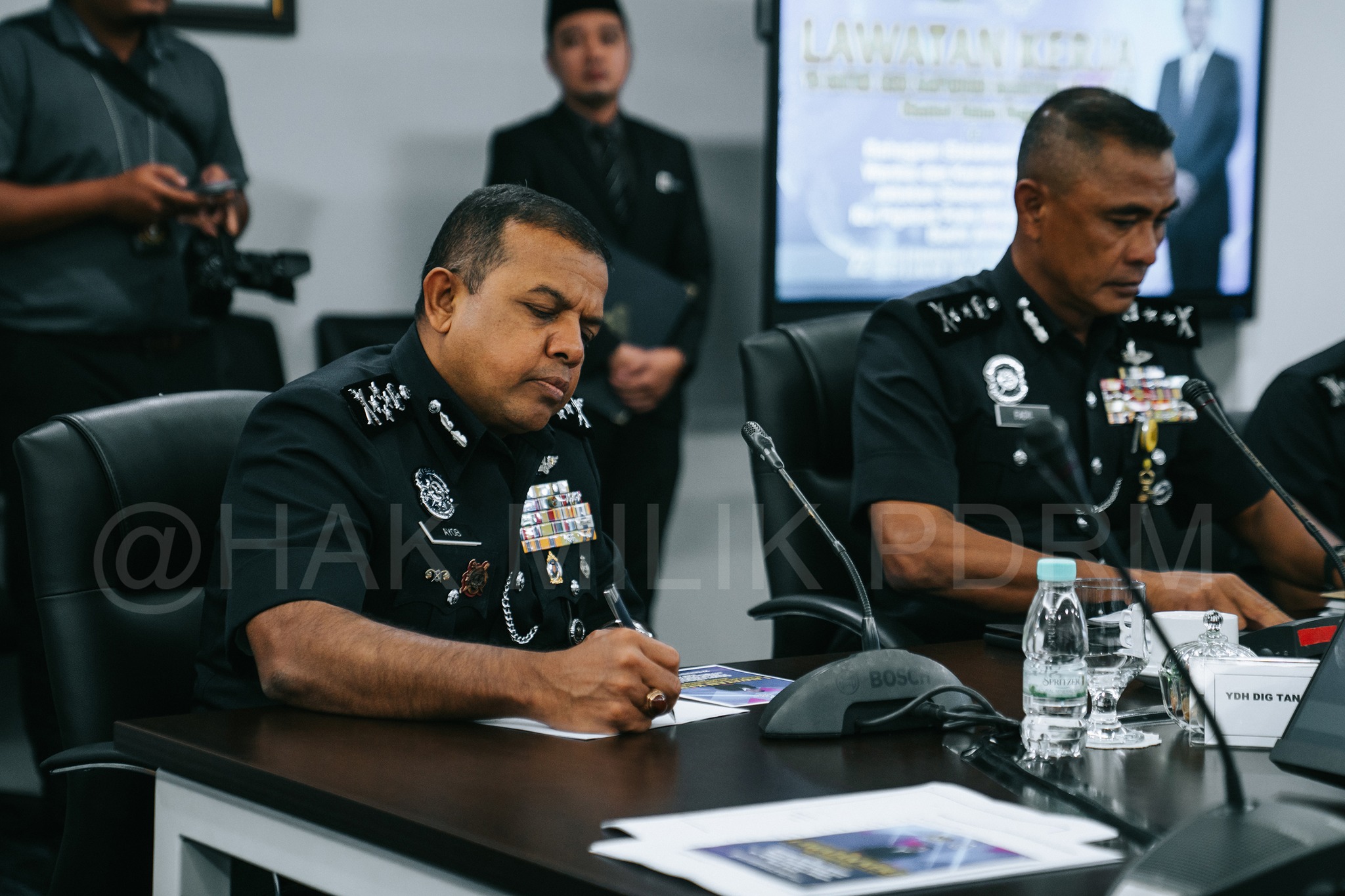 Polis Diraja Malaysia ( Royal Malaysia Police ) - #PKPP #COVID-19 OP ...