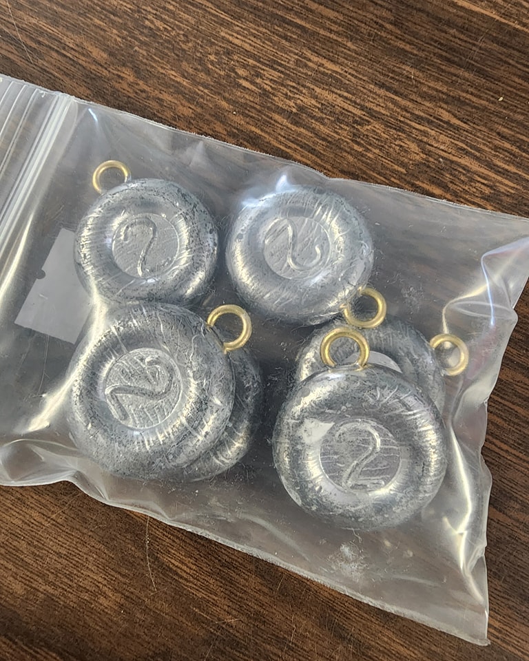 5 Pack 3 Oz Round River Sinkers – Flat Round Bank Sinkers With Brass Eyes – Lead