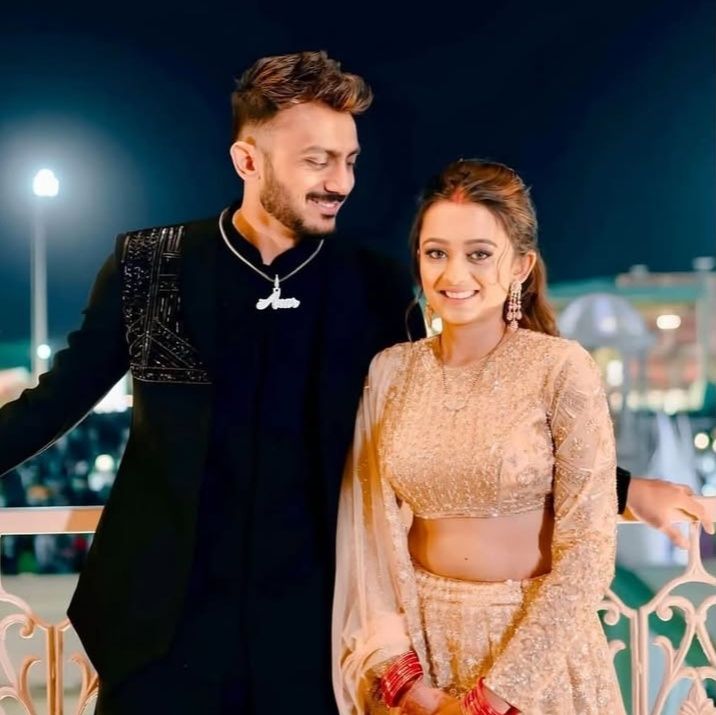 Cricket - Axar Patel with his wife 🥰💕⭐ #couplegoals | Facebook