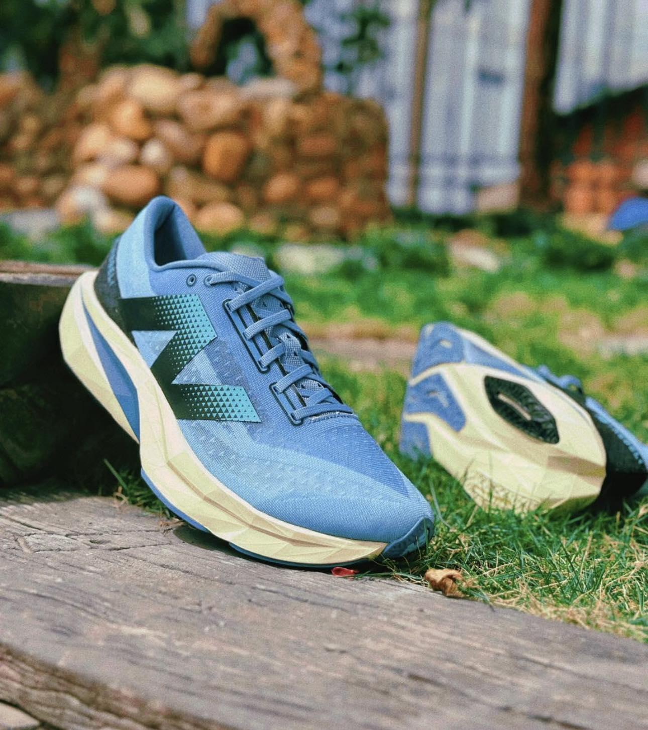New Balance Fuelcell Rebel V4 