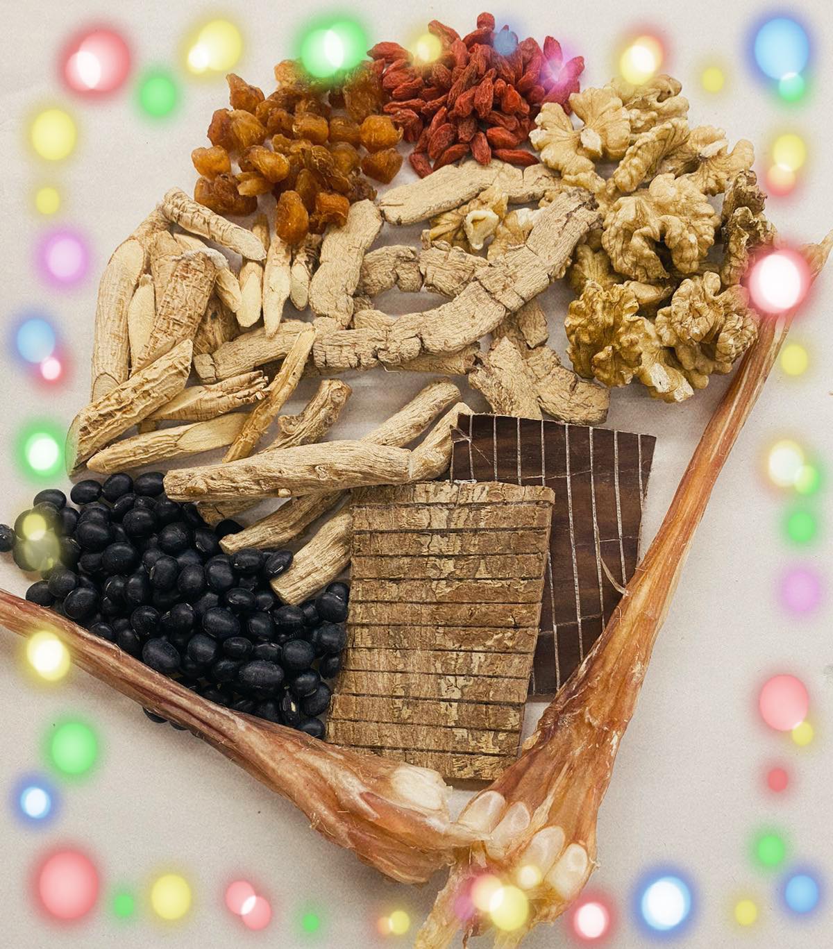 當中藥哥遇上湯姐時 - 鹿筋牛大力湯 材料： 鹿筋（先用清水浸泡過夜備用） 牛大力，淮牛膝，杜仲，巴㦸，核桃，黑豆，龍眼肉，枸杞子 可以煲齋湯 ...