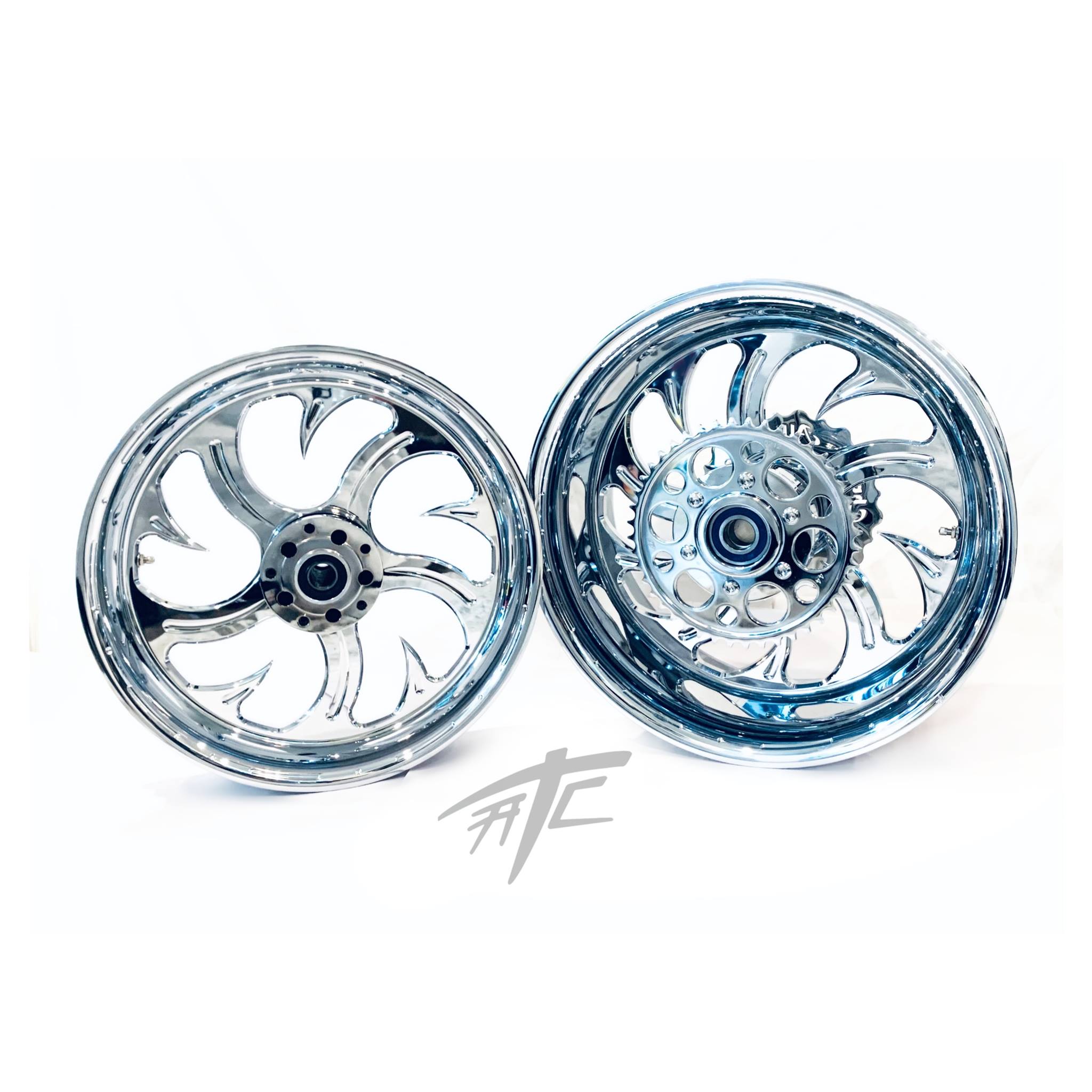 All Things Chrome Wheels - 300 FAT TIRE CHROME SHARK TOOTH WHEELS ...