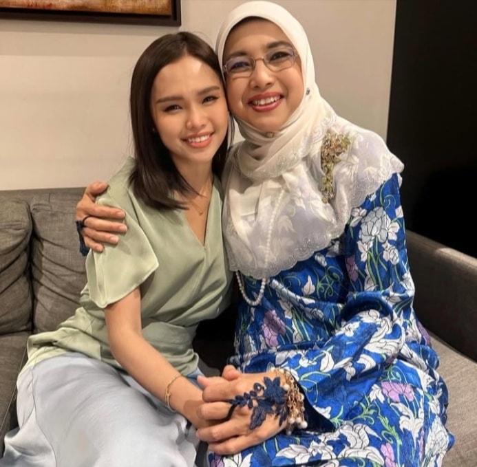 Media - Manjanya Bella Astillah dengan Mama YB Syed Saddiq 🥰🥰 Baru-baru ...