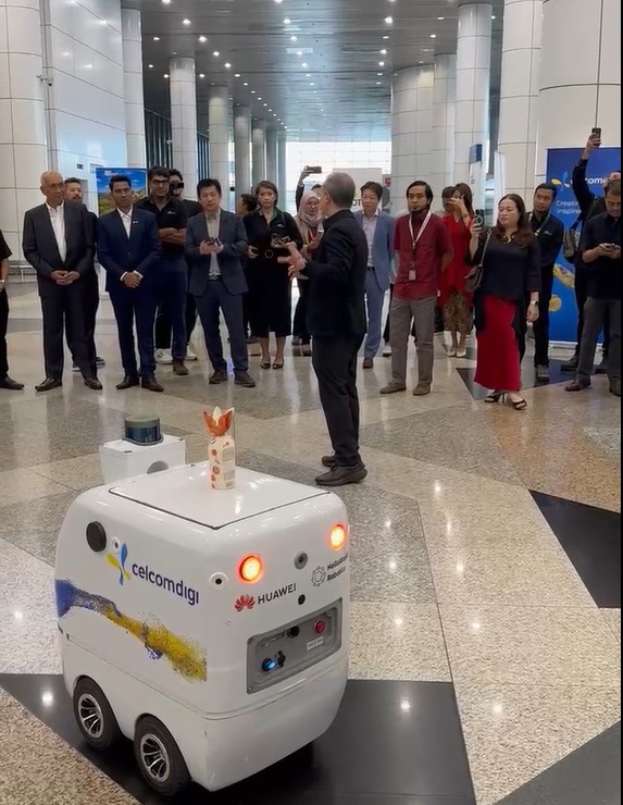 HelloWorld Robotics | Kuala Lumpur