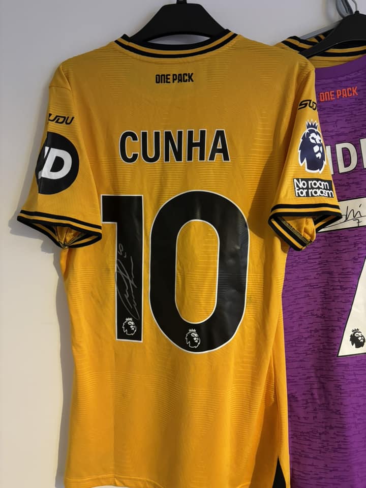 Signed Matheus Cunha Wolves FC jersey for sale