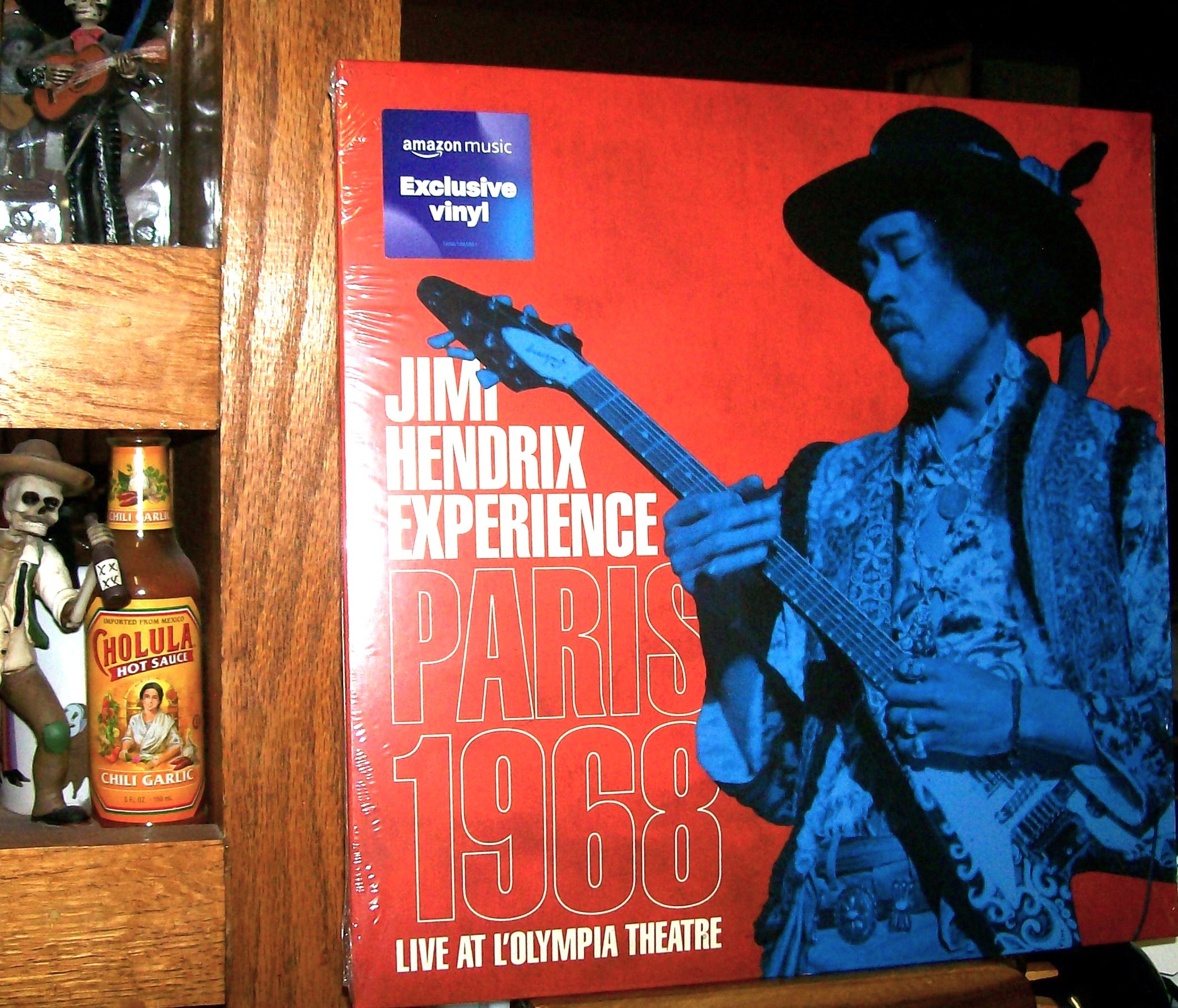Dagger Records is proud to release Jimi Hendrix Experience: Paris