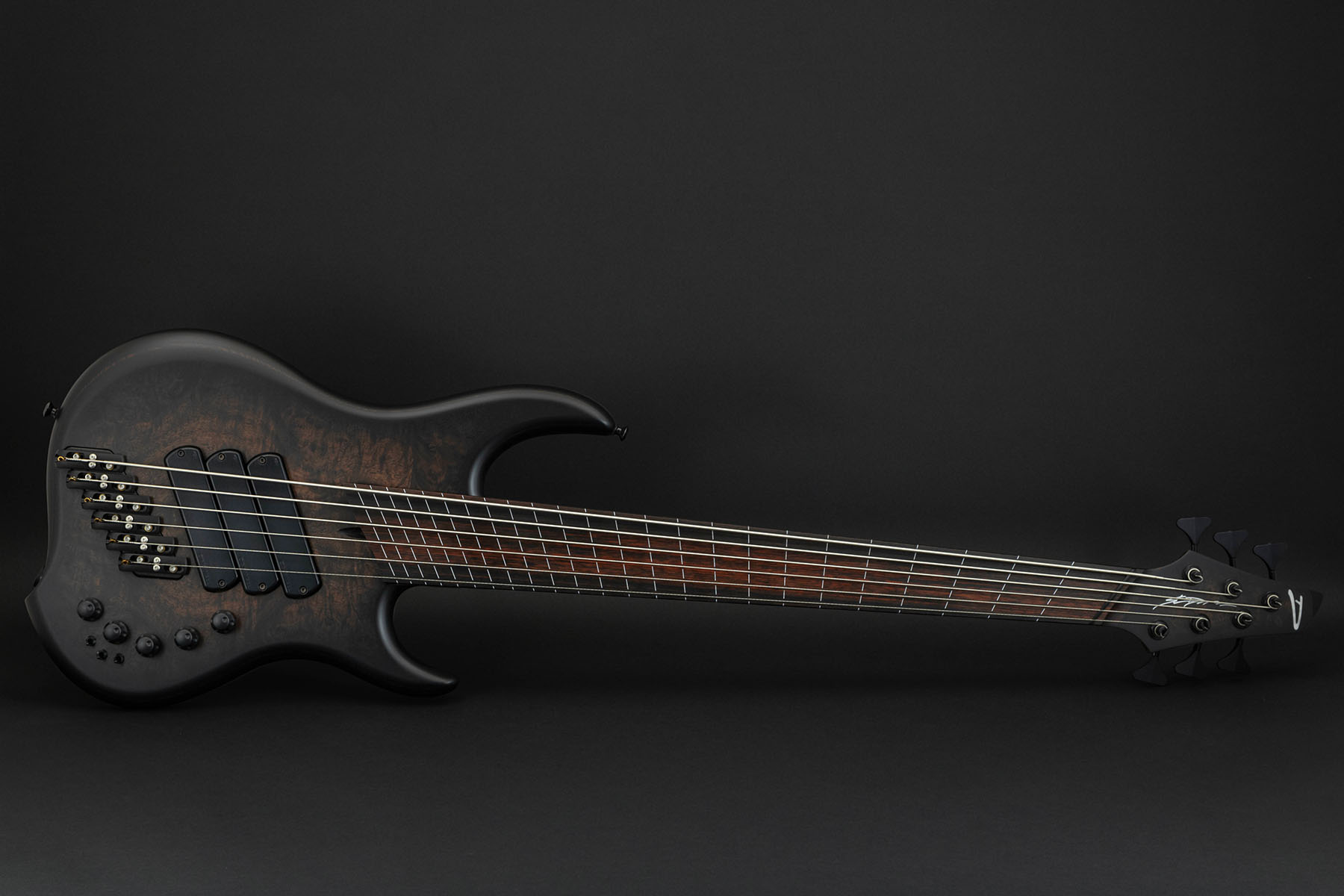 With some exotic timber and impeccable construction, this Z3 6 