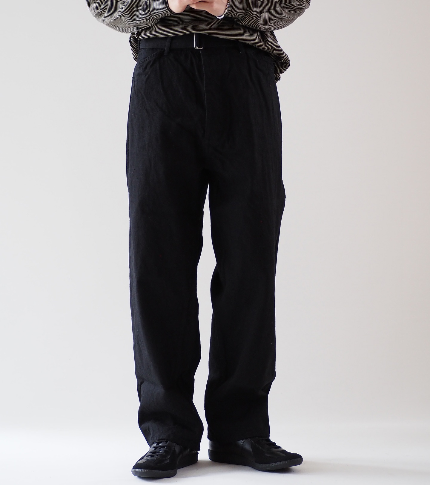 COMOLI B01-03001 デニム ベルテッドパンツ color:BLACK size:1,2(着用 