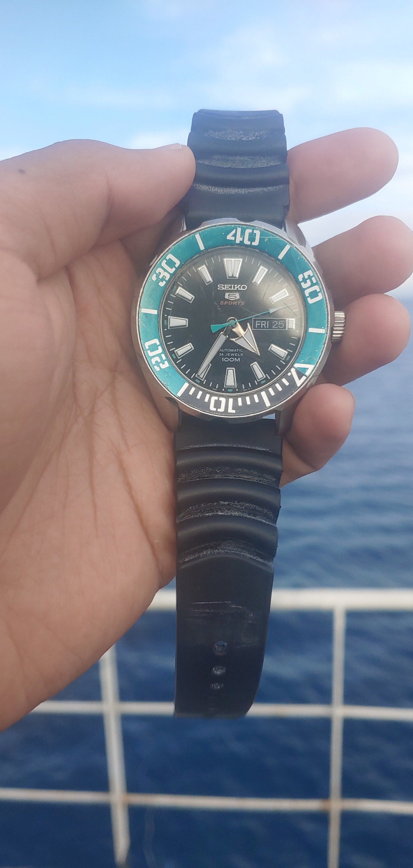 Selling this seiko 5 sports 4r36 06s0 3000 pesos only San fernando 