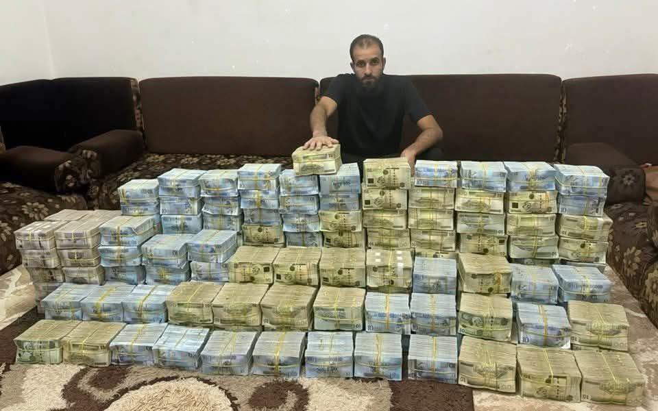 الخـــــال - وفي السماء رزقكم وما توعدون سبحان الله العظيم ع الرزق طير ...