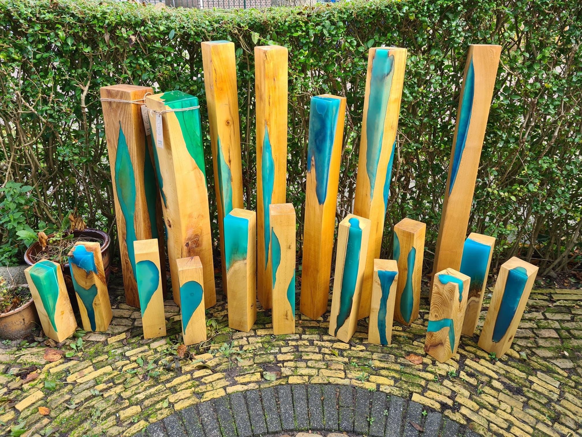 Skitterend Spul - Onze unieke Noorderliggie paaltjes staan... | Facebook