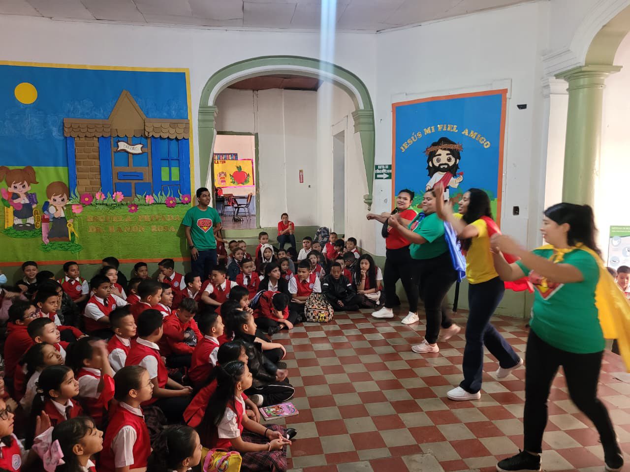 Instit... - Instituciones Educativas Privadas Dr. 
