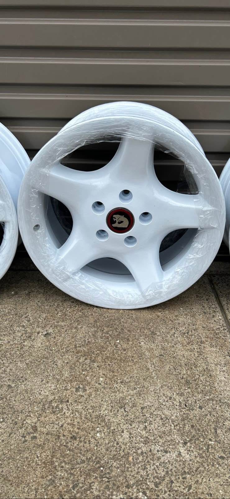 HSV club sport rims - Car Wheels, Tires & Parts - Bolwarra Heights ...