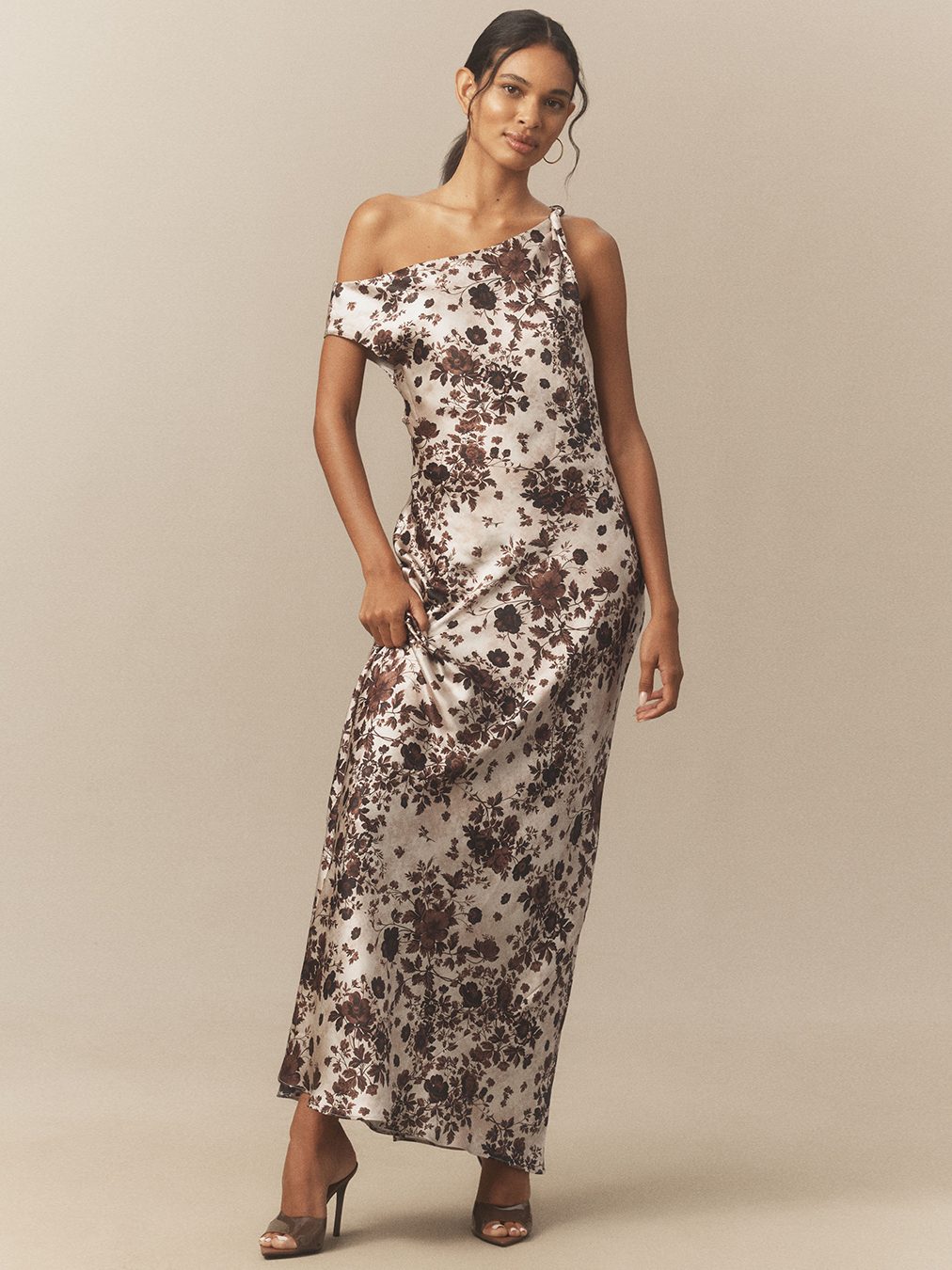 再入荷 Anthropologie ブラシ、リップスタンド Anthropologie - Anthropologie added a new photo.
