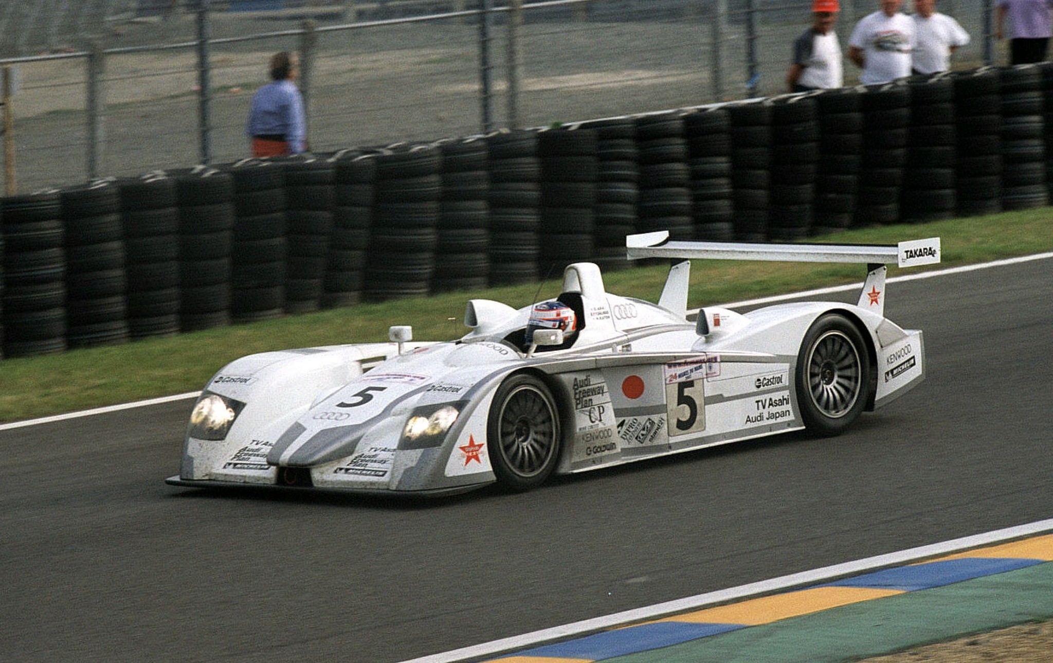 Le Mans 24 Hours 2002, the Audi R8... - Endurance Nostalgia | Facebook