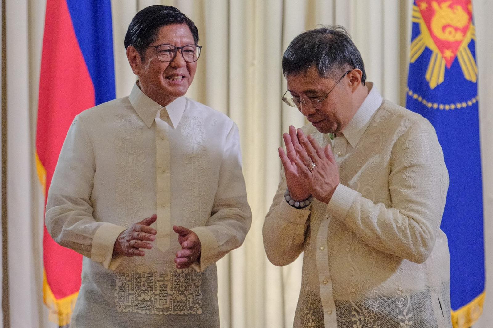 MANILA - President Ferdinand Marcos Jr. administers the oath of office ...