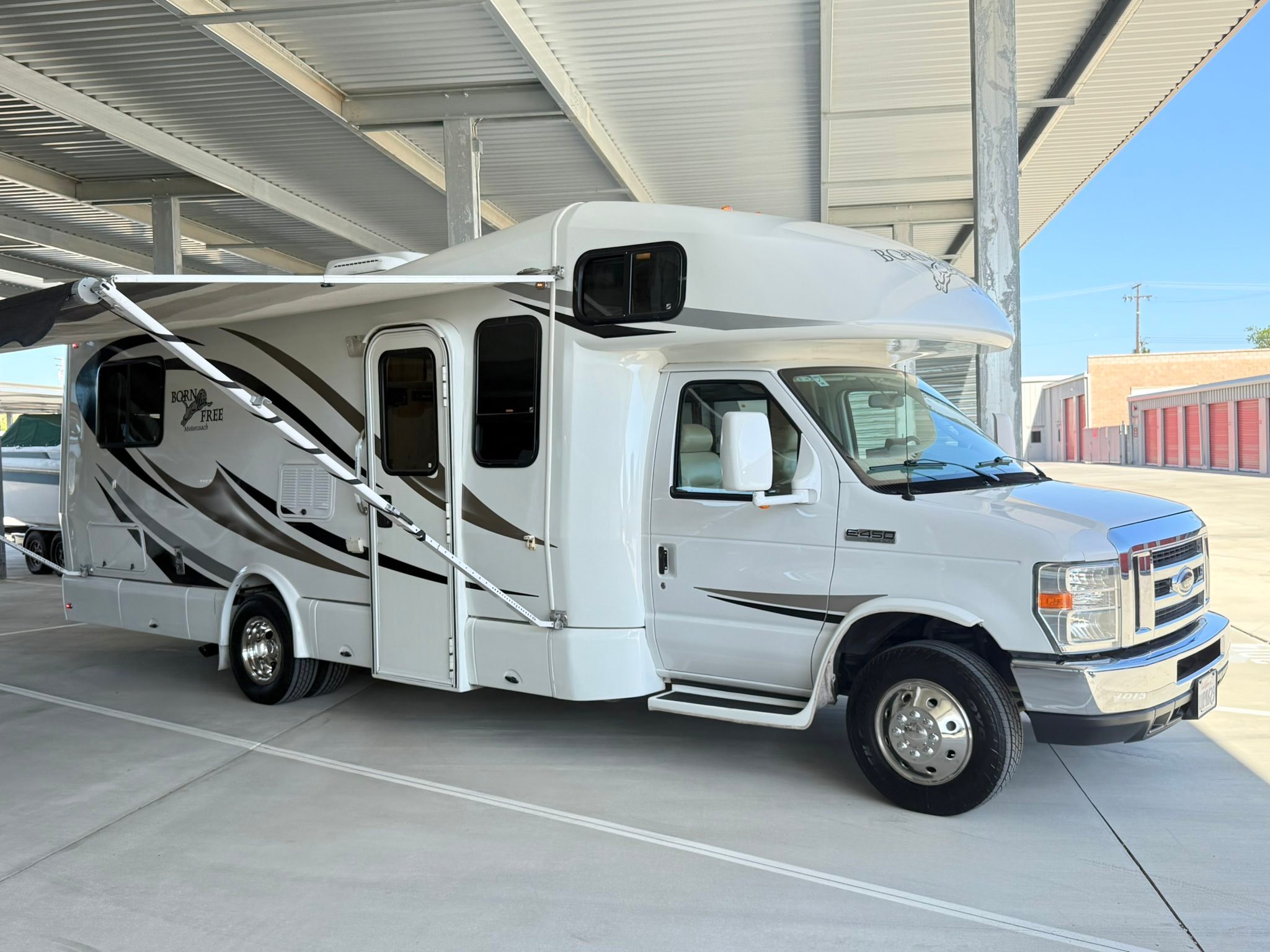 Used Chinook and Born Free class C RVs For Sale | Facebook
