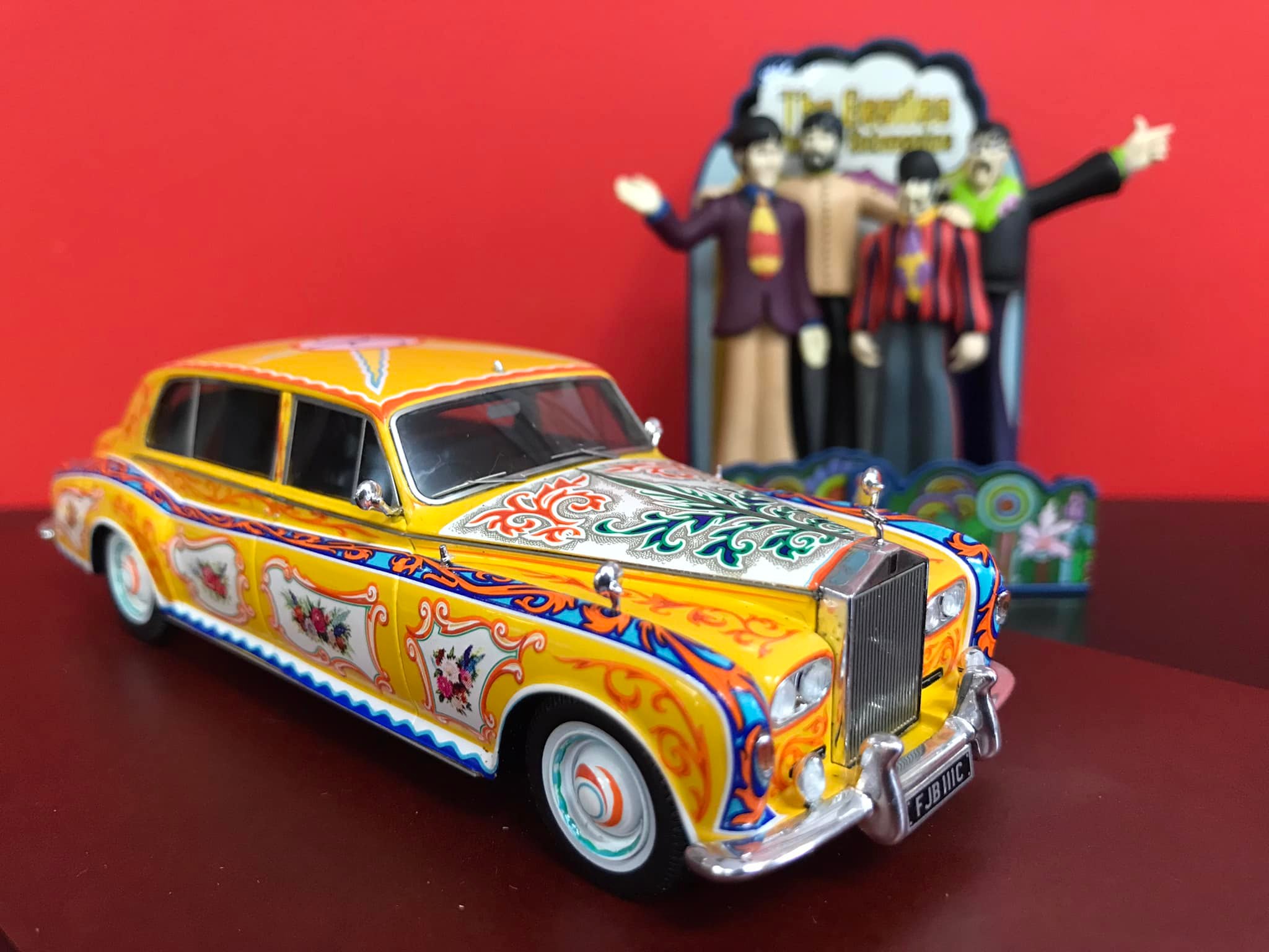 1965 Rolls Royce Phantom V model by True Scale