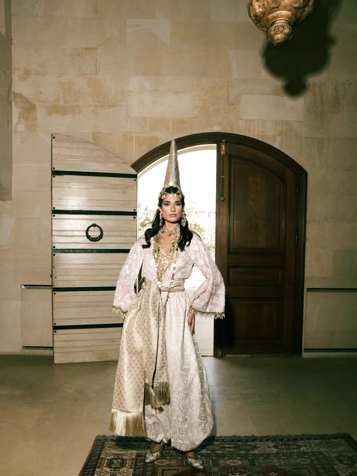 The Lebanese Tantour returns. Worn by Romy Nassar @nassarromy Recreated by Joe Challita. Reviving the royalty of the past and the beauty of Lebanese folklore. Photos: @khaldymoh Costumes: @joechallitacouture Hair: @amer.moroo Makeup: @