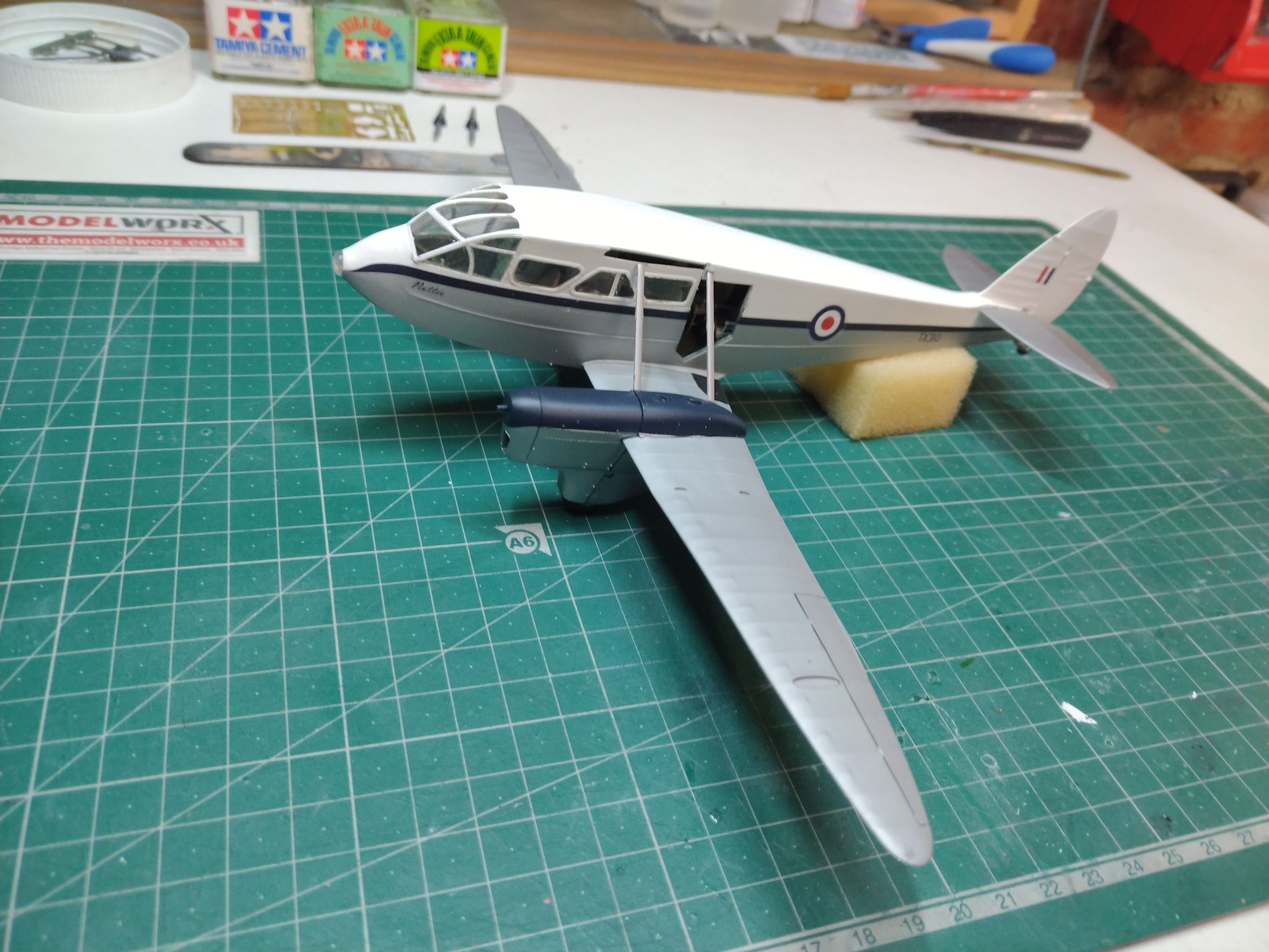 Heller 1/72 DH89 Dragon Rapide.
