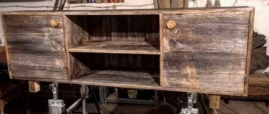 Drewno moje hobby | Witam I tak mi wyszła szafeczka RTV 💪🔨😁
