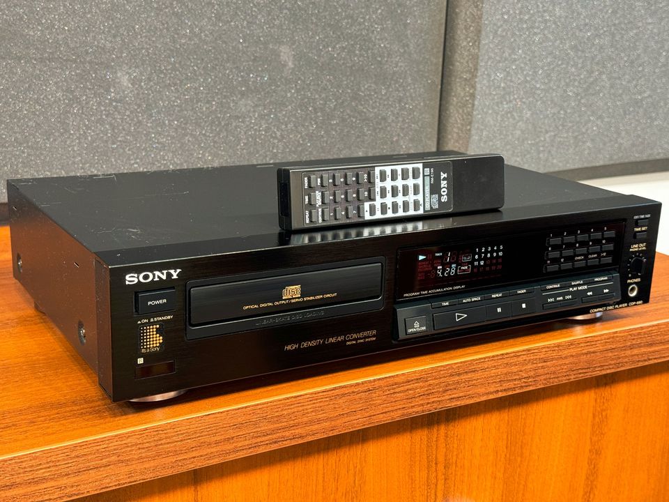 Sony CDP-3100 professional CD player.