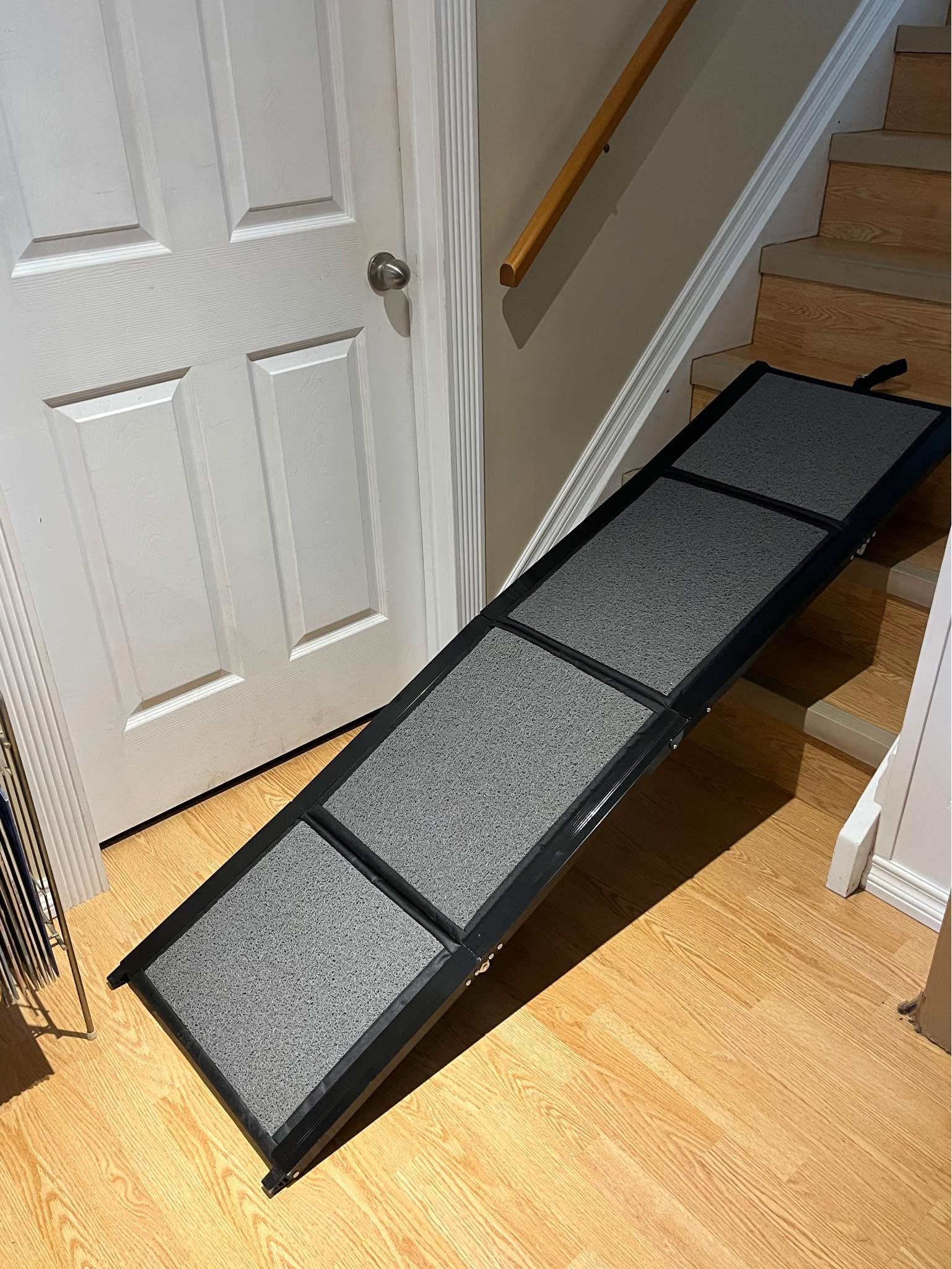 Dog Car Ramp - Pet Supplies - Rural Municipality of West St. Paul ...