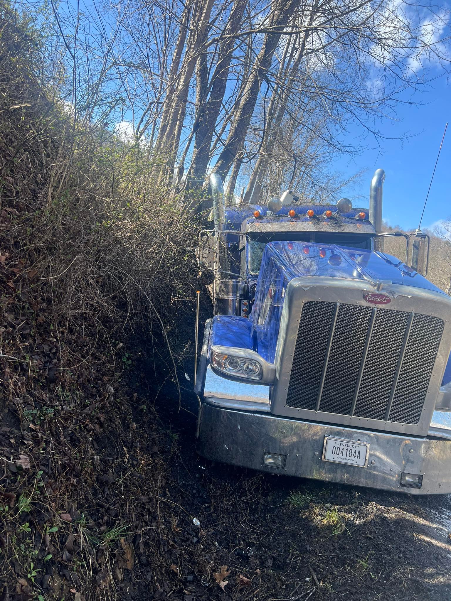 John's Big Rig Towing... - John's Big Rig Towing and Recovery