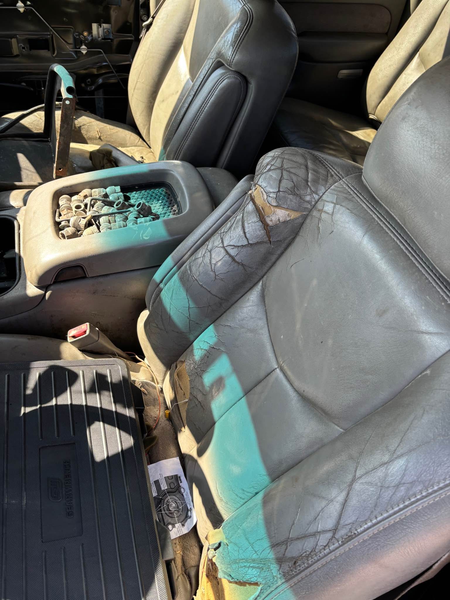 Panel Tablero Aire Acondicionado GM Gris Oscuro – Pasa Lateral Derecho 99-06 Silverado