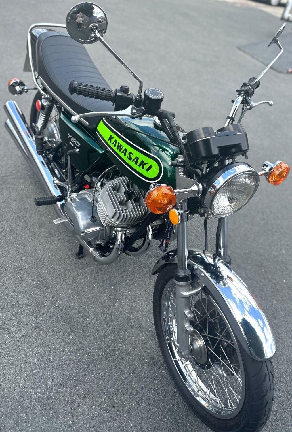 Triple threat! This 1976 Kawasaki special packs a tuned 750 H2B