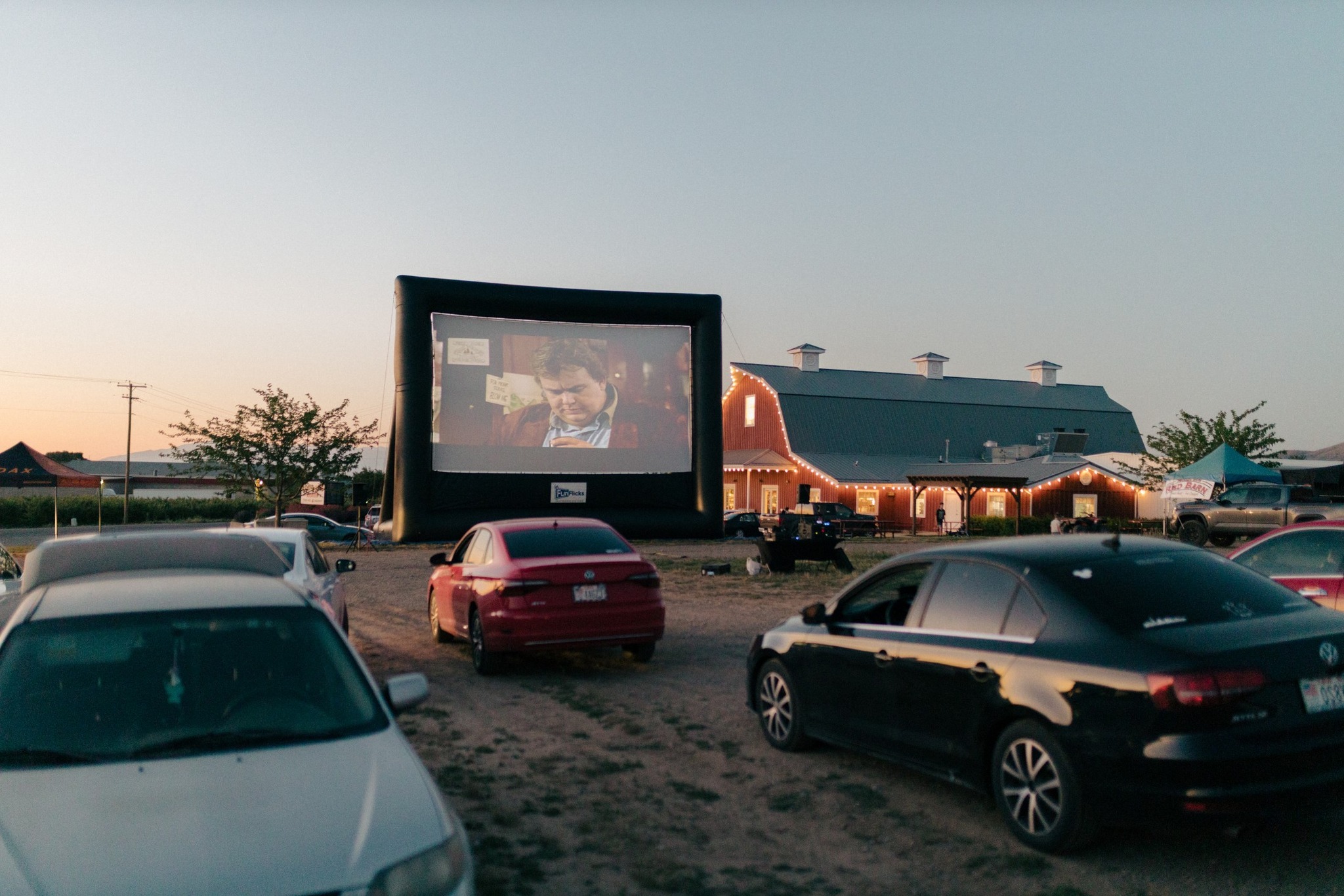 FunFlicks - Setting up a Drive-In movie at Rowley's Red Barn! Turn any ...