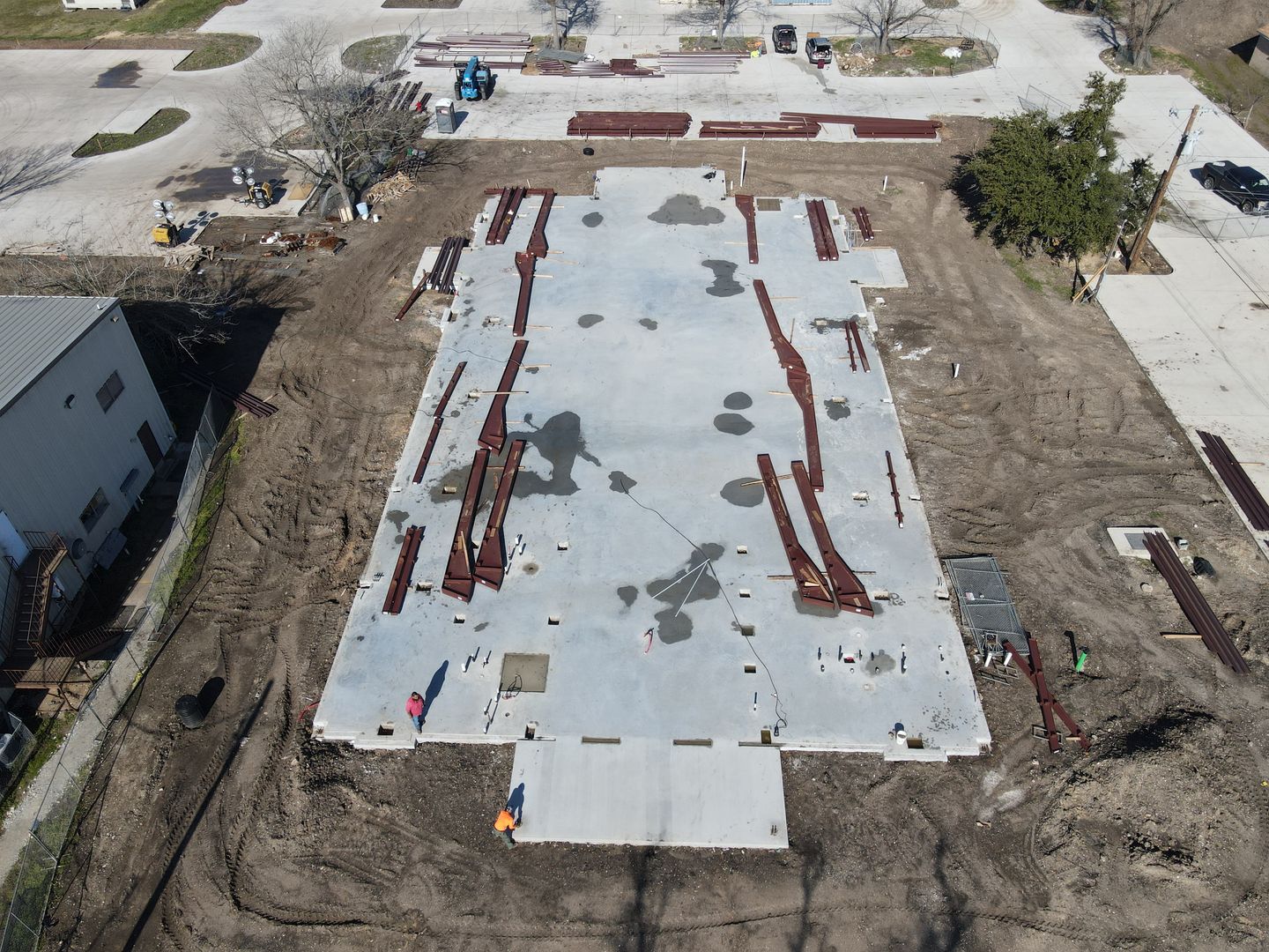 NAVCON - The structural steel has been delivered to begin the vertical ...