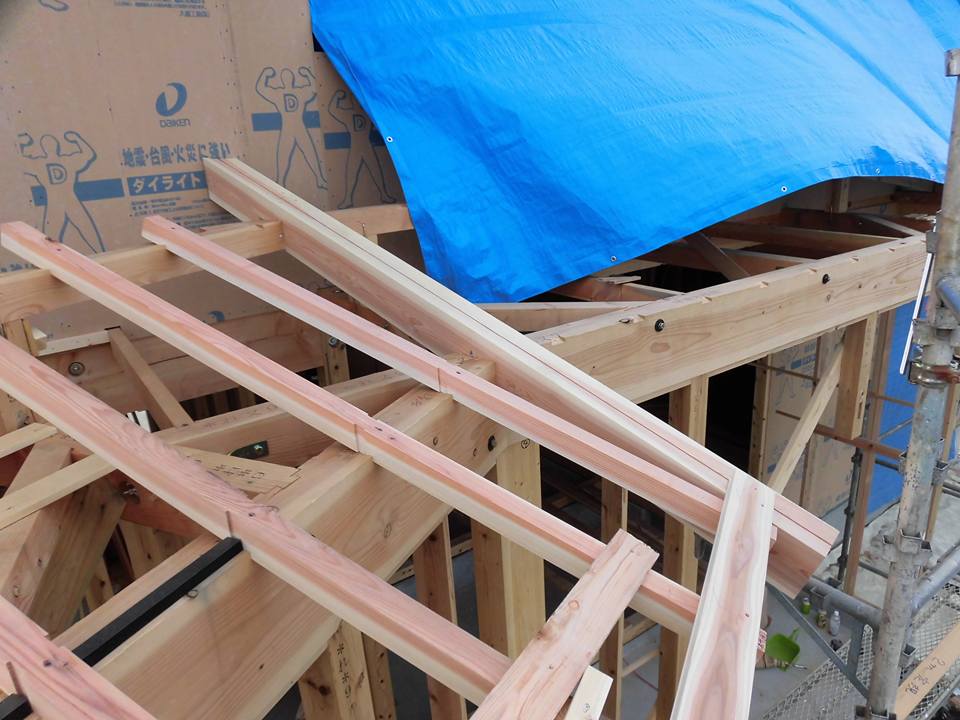 「30度」の家(仮)の谷木、垂木掛けをいれました。... - 和風住宅とリフォームなら埼玉県川越市の工務店（有）三幸住宅