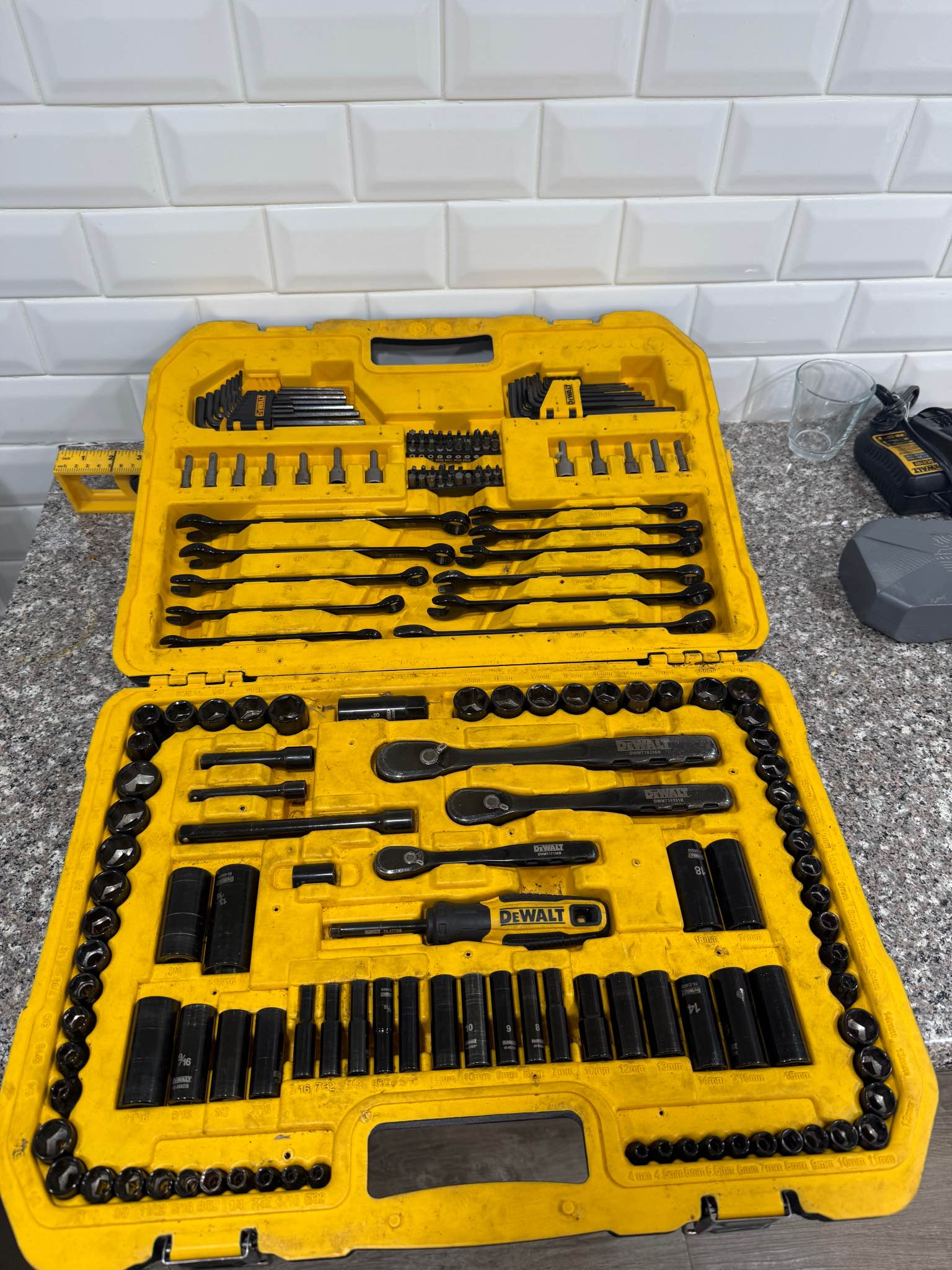 DEWALT Black Chrome Mechanics Tool Set (184-Piece) Hard Case DWMT45184 ...