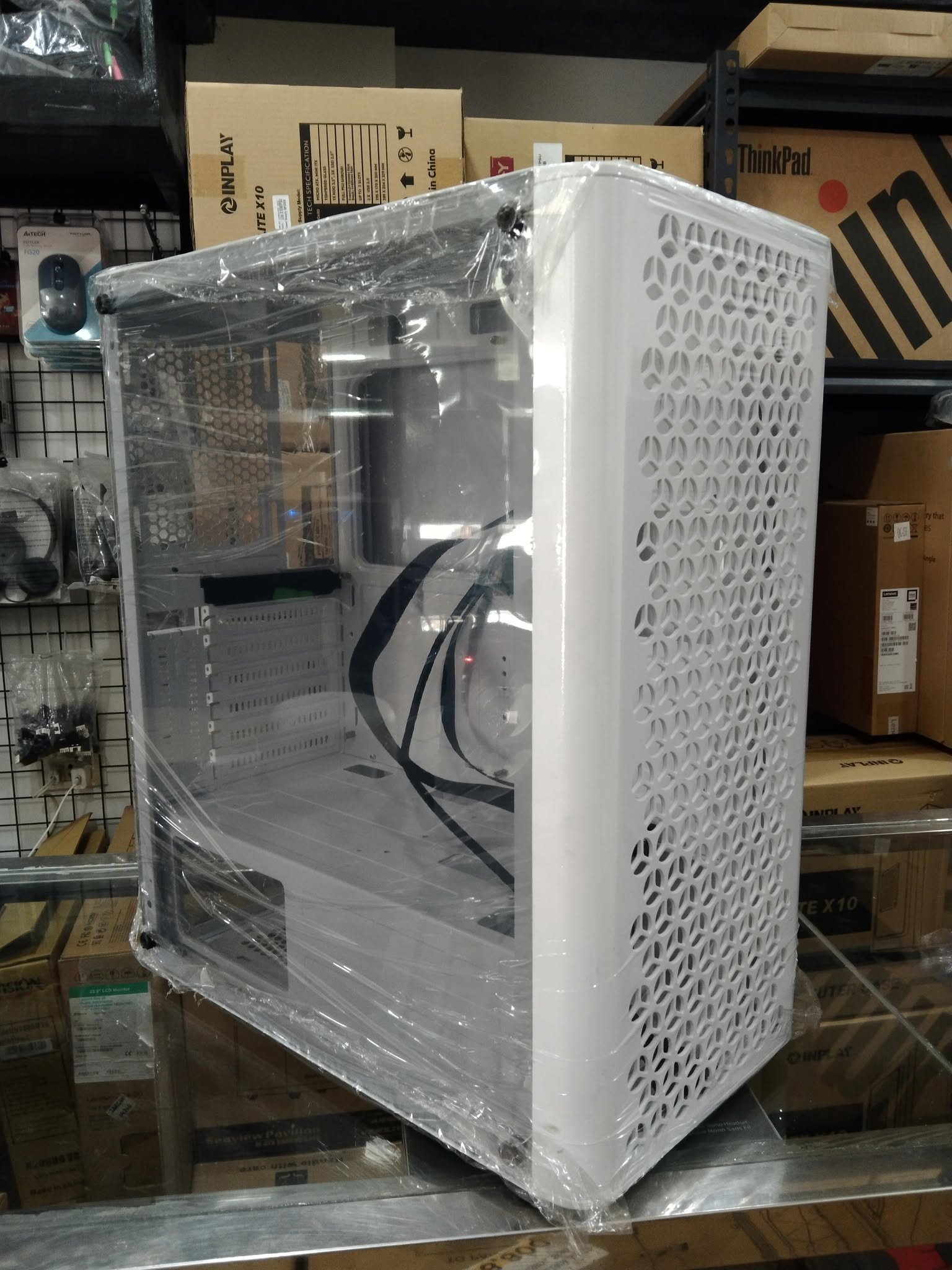 INPLAY HONEY COMB PRO WHITE FULL TOWER CASING - Computer Cases ...