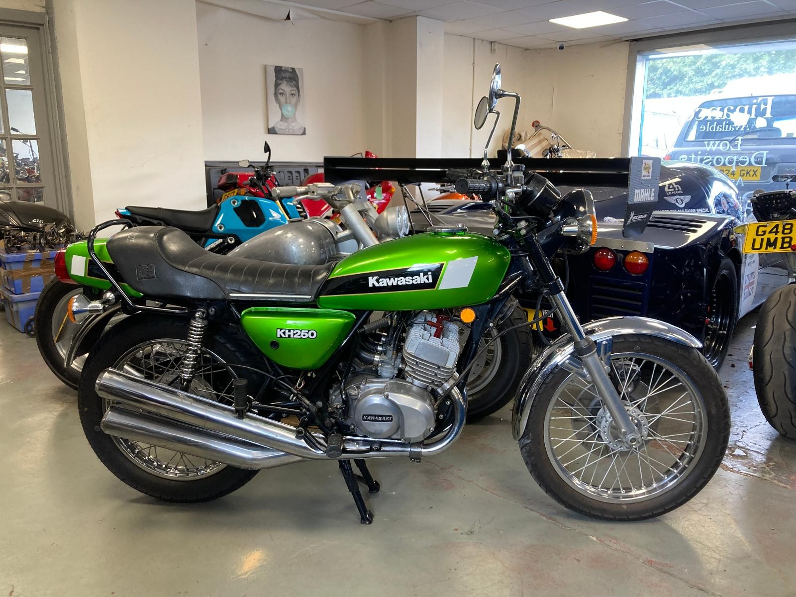Check out this classic 1984 Kawasaki Kz700 with only 2000 ever