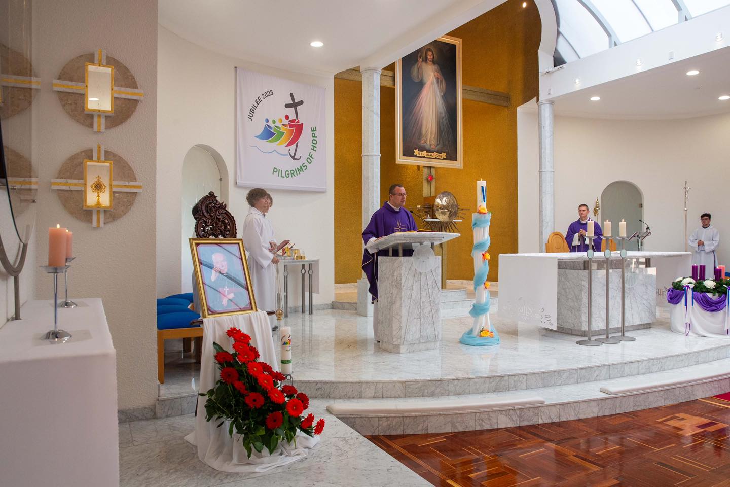 Divine Mercy Shrine... - Divine Mercy Shrine Keysborough