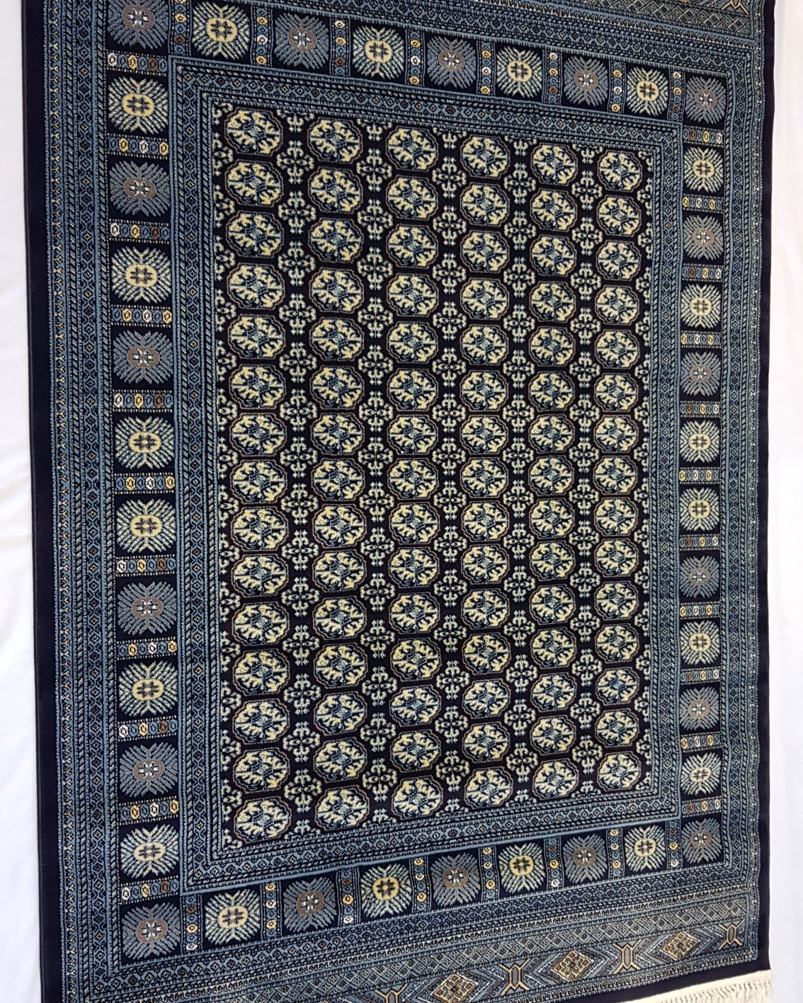 Lira Rugs - 2.3mx1.6m R2500 2mx2.9m R3500 2 4mx3.4m R4500 3mx4m R7500 ...